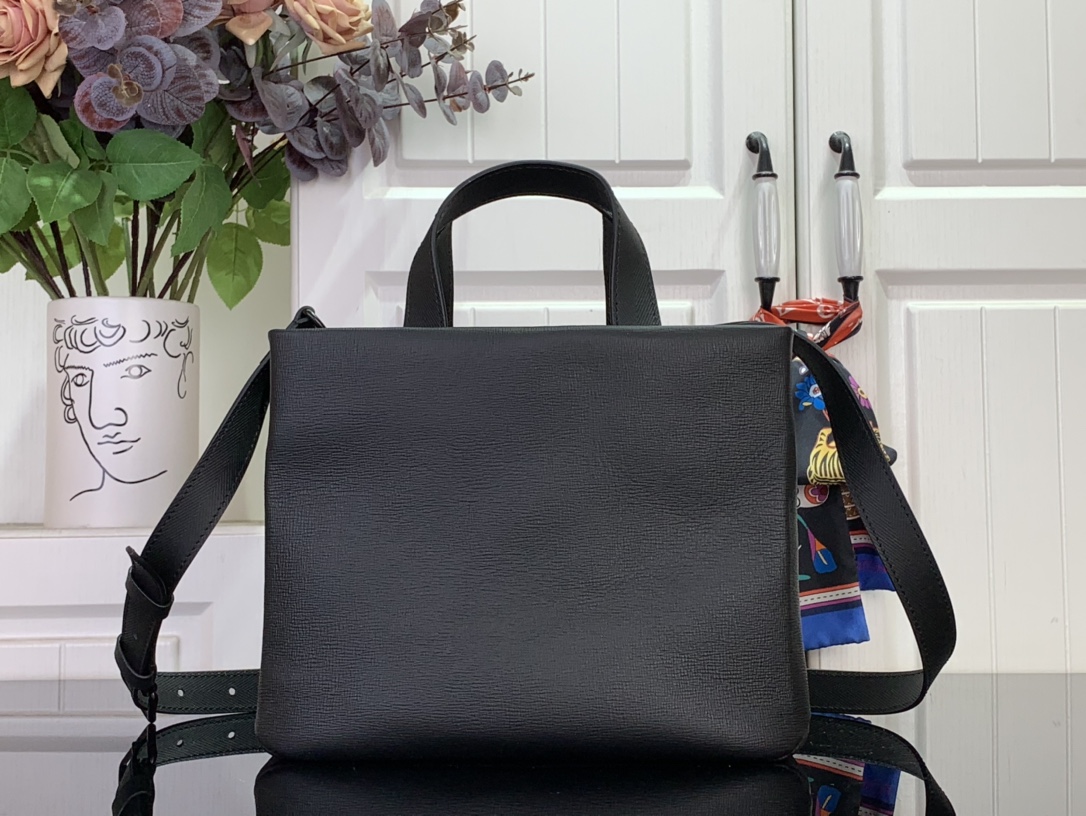 LV 루이비통 MINI SHOPPER TOTE 미니 쇼퍼 토트백 가방 (블랙) 미니