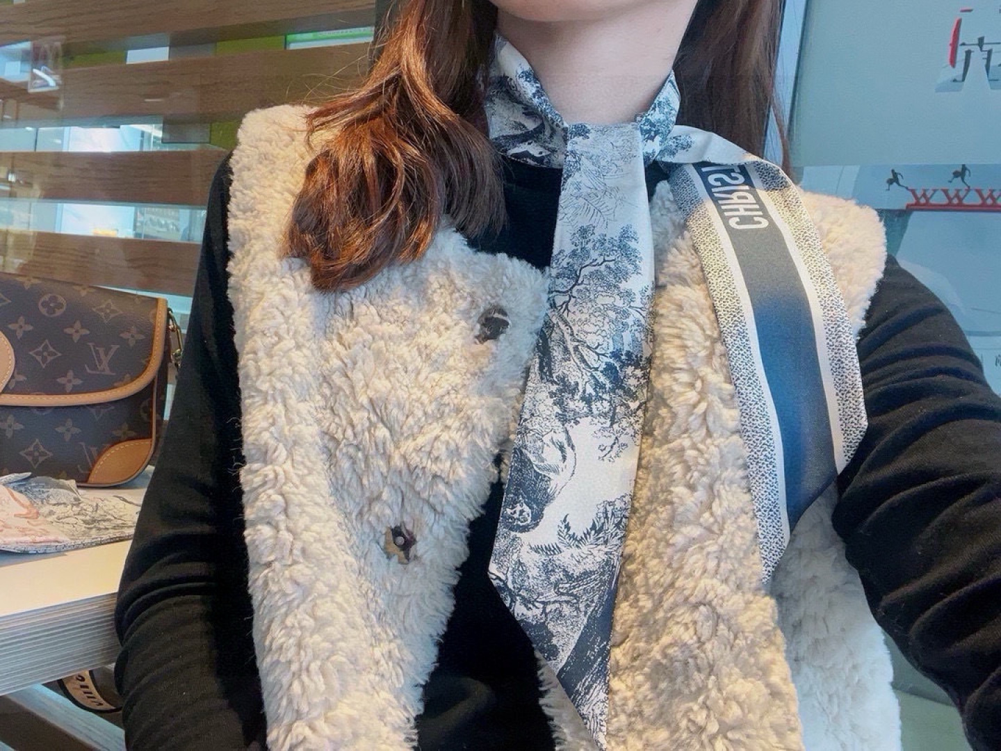 디올(DIOR) 오블리크 실크 트윌리 목도리 스카프