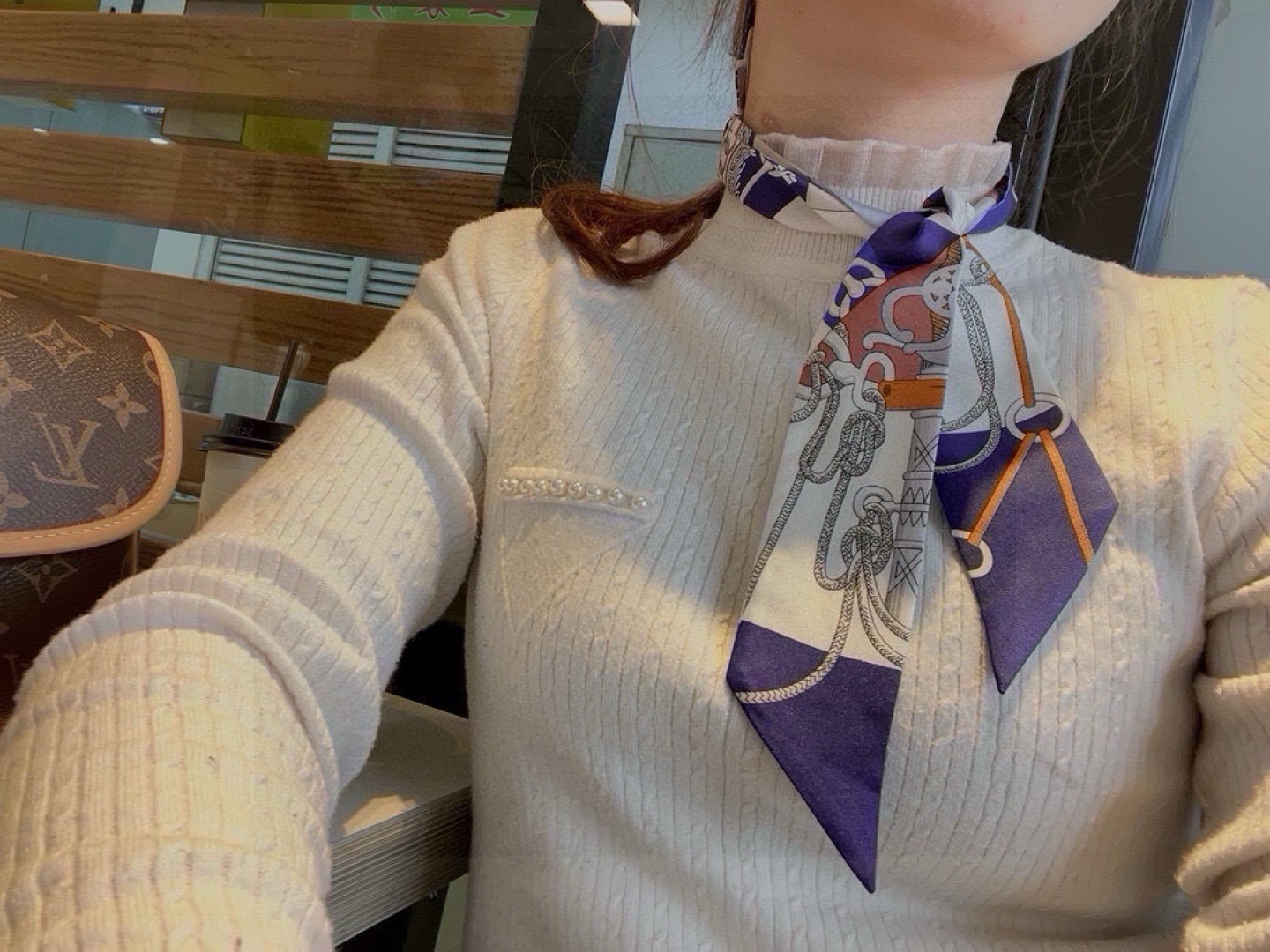 에르메스(HERMES) 행진 트윌리 실크 목도리 스카프