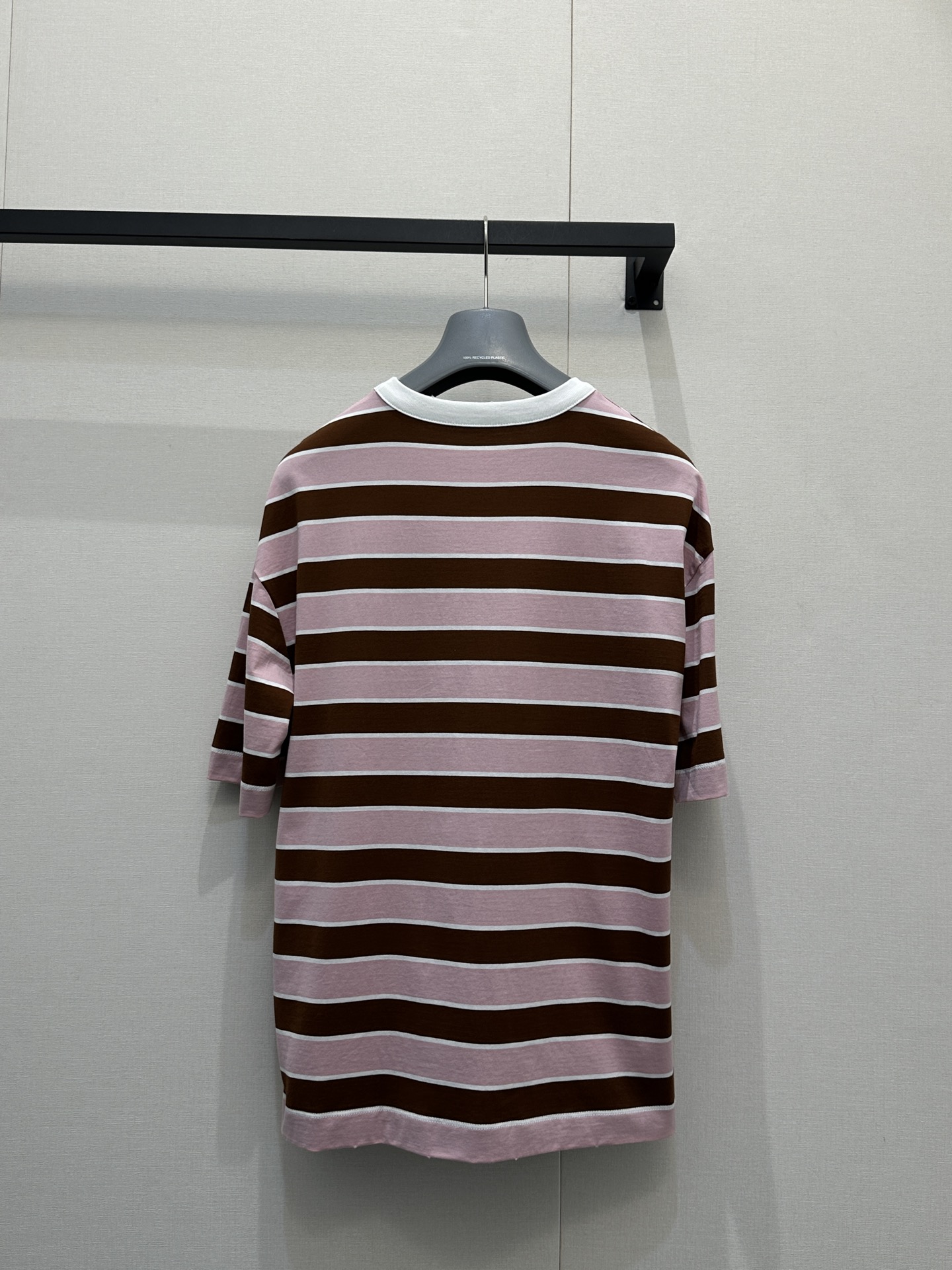 프라다(PRADA) 스트라이프 라운드넥 반팔 티셔츠 의류