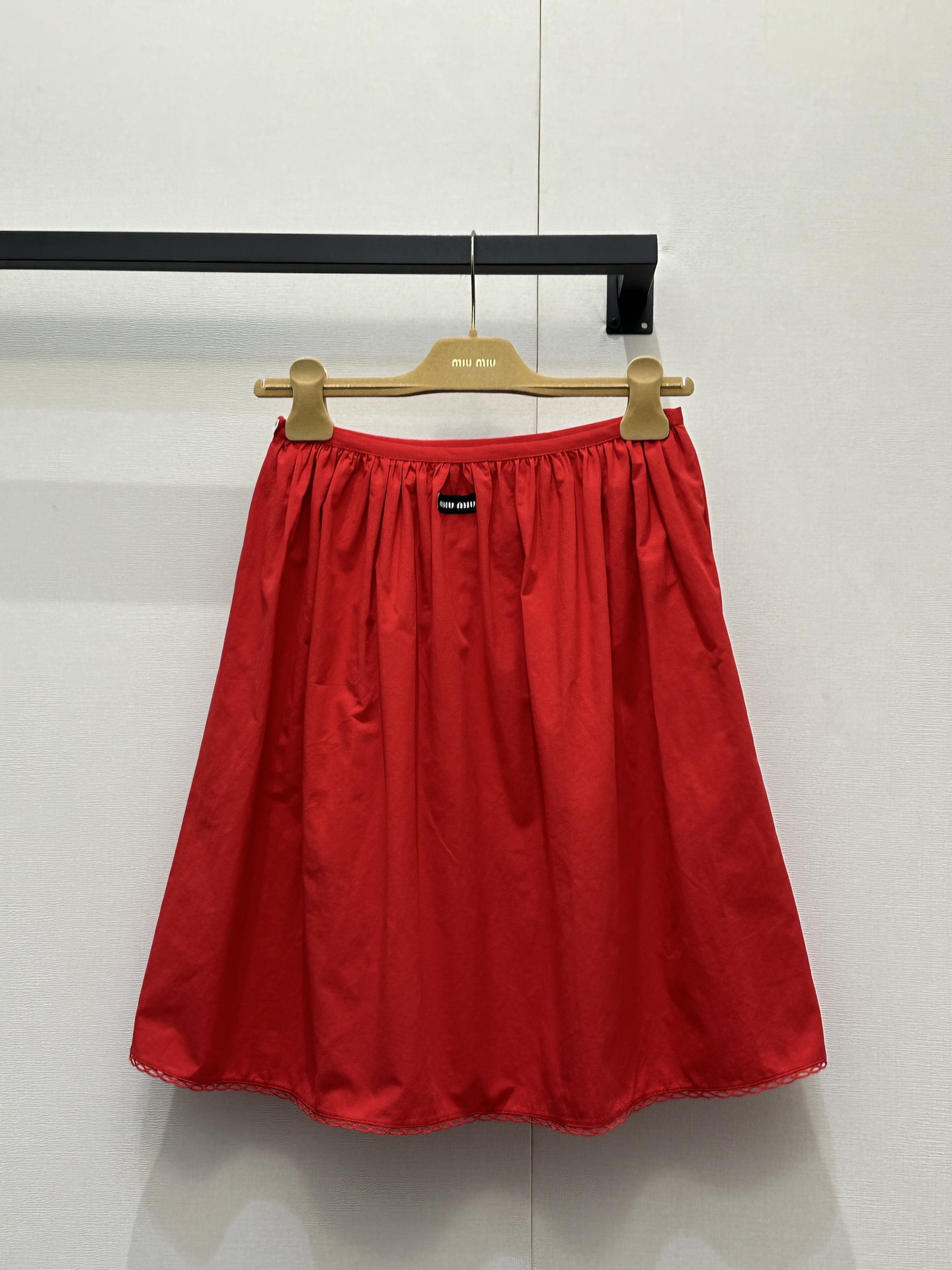 miumiu 미우미우 레이어드 카라 셔츠 & 펀칭 스커트 셋업 세트 의류