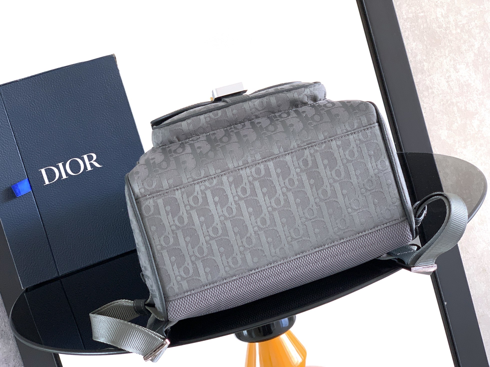 Dior CD 디올 새들 플랩 백팩 (네이비 오블리크) 가방