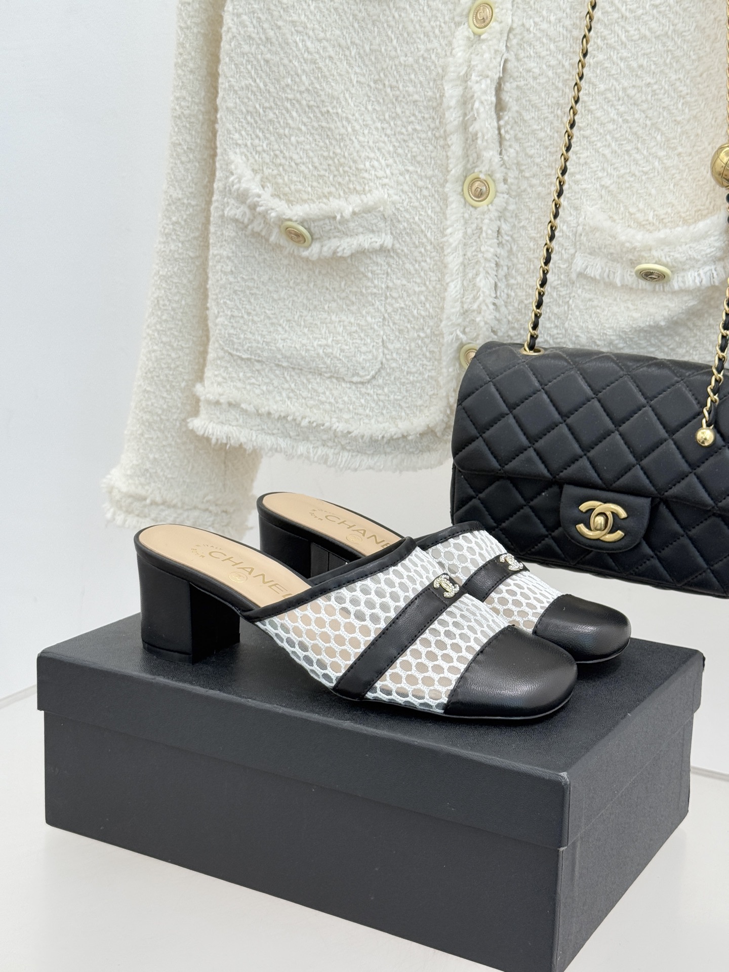 샤넬(CHANEL) 메쉬 콤비 미들힐 슬리퍼 샌들 신발