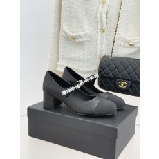 샤넬(CHANEL) 크리스탈 스트랩 미들힐 신발