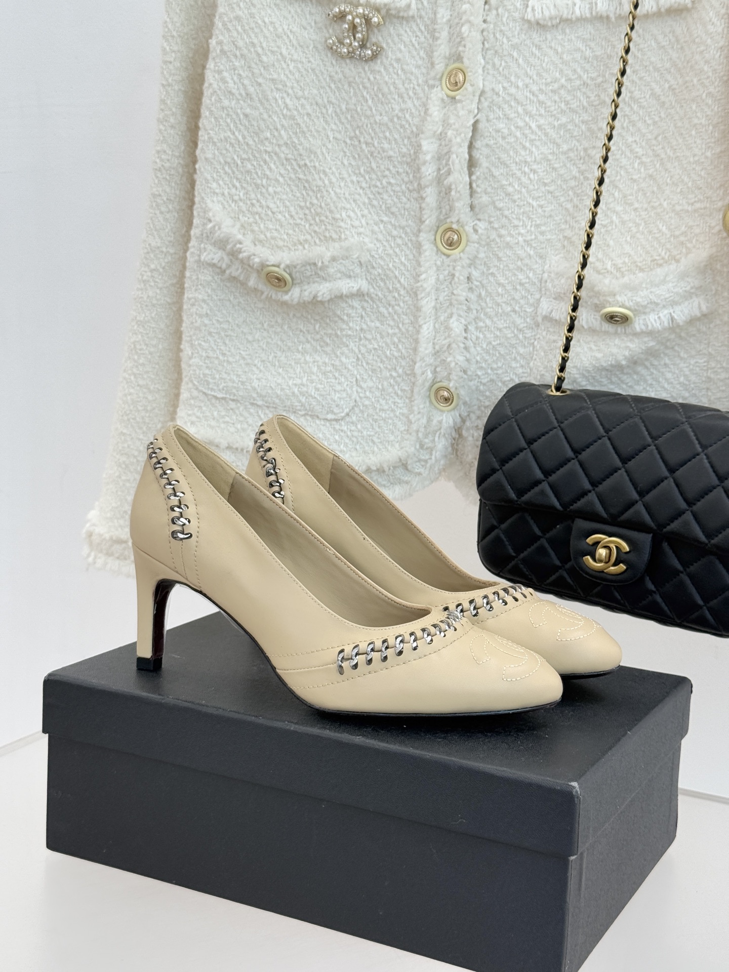 샤넬(CHANEL) 더블C 배색 힐 신발