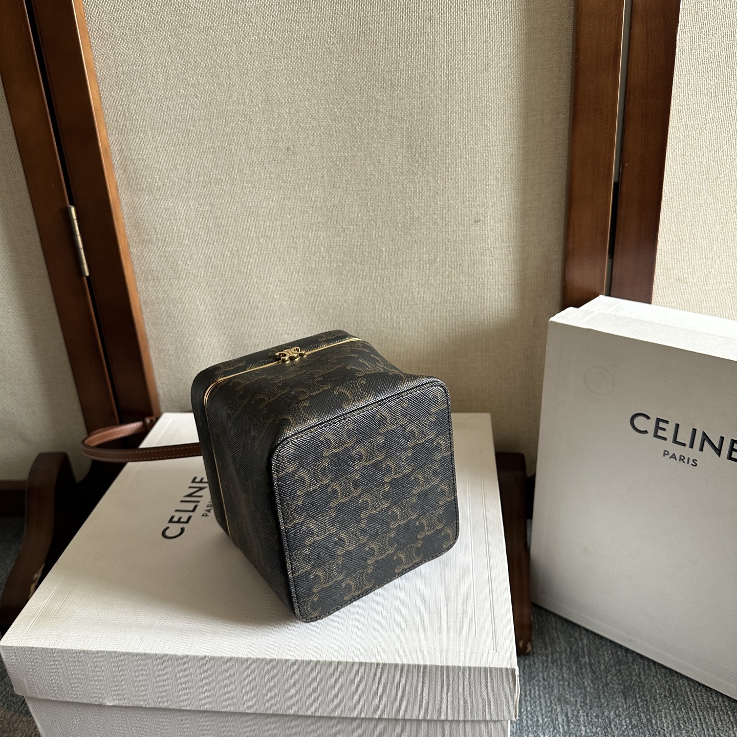 Celine 셀린느 트리옹프 프레임 스몰 백 (트리옹프 캔버스 & 카프스킨) 가방