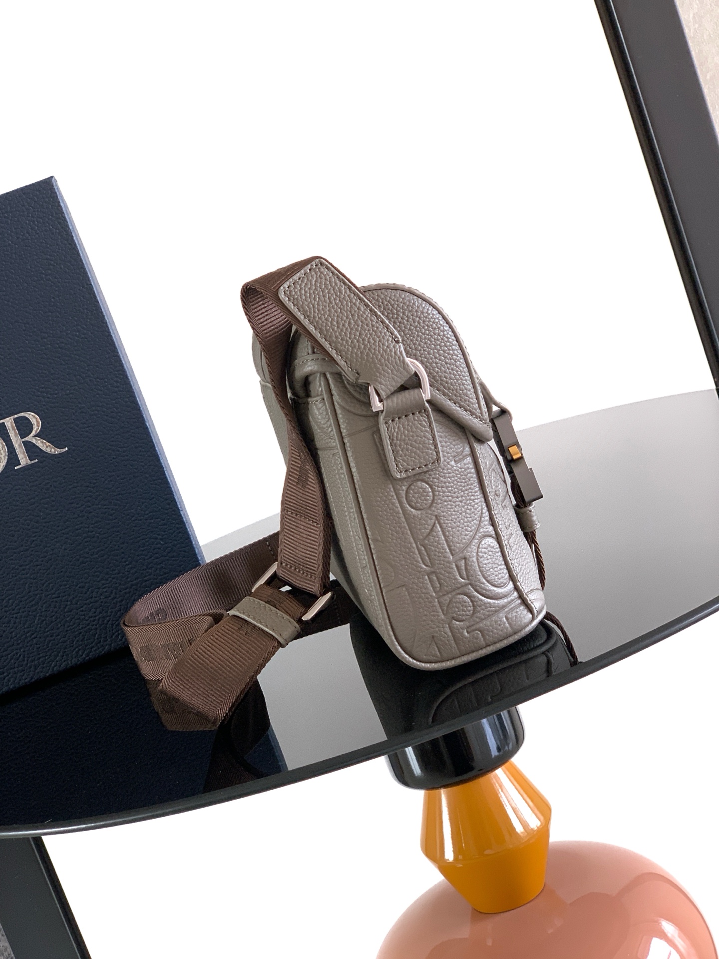 Dior CD 디올 히트 더 로드 플랩 메신저백 크로스백 가방