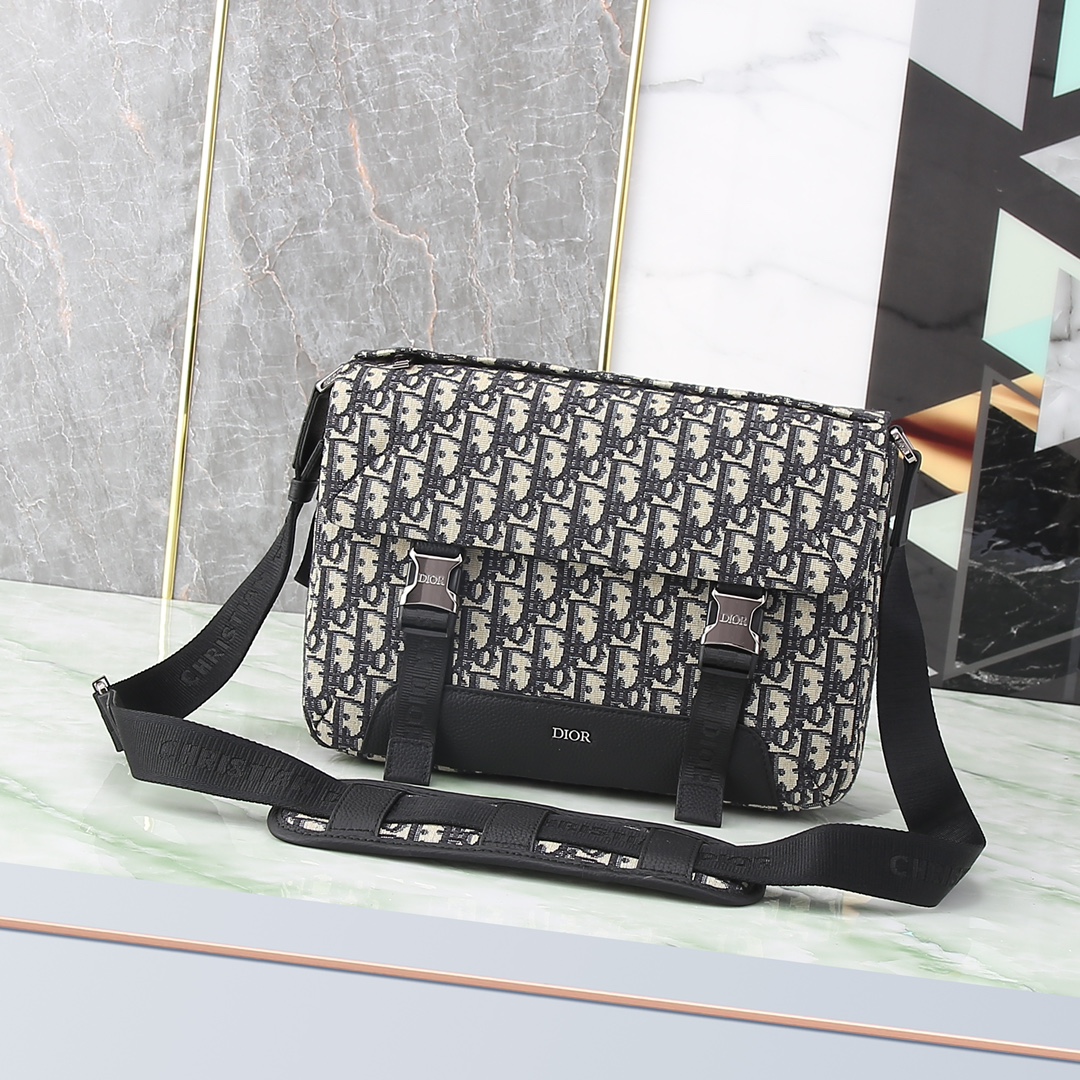 Dior CD Explorer 디올 익스플로러 메신저백 (베이지 오블리크) 크로스백 가방