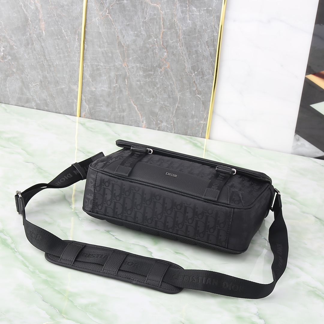 Dior CD Explorer 디올 익스플로러 메신저백 (블랙 니론 오블리크) 크로스백 가방