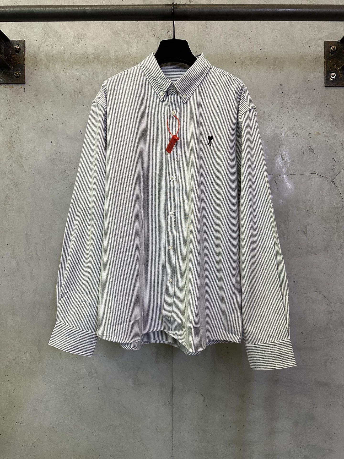 아미(Ami) 하트 자수 스트라이프 셔츠 의류