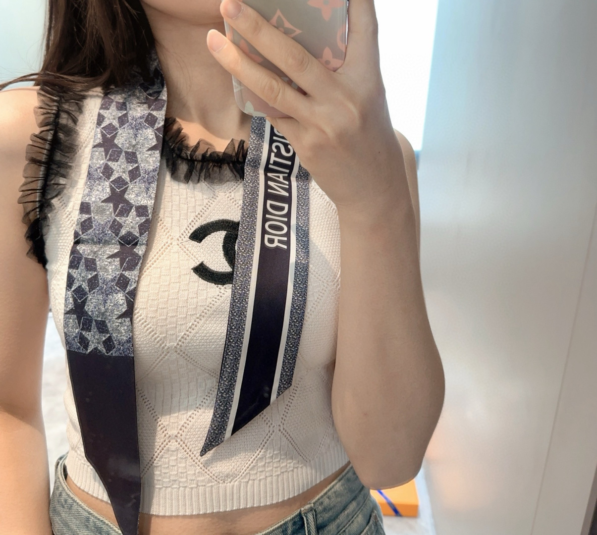 디올(DIOR) 스타 실크 트윌리 목도리 스카프