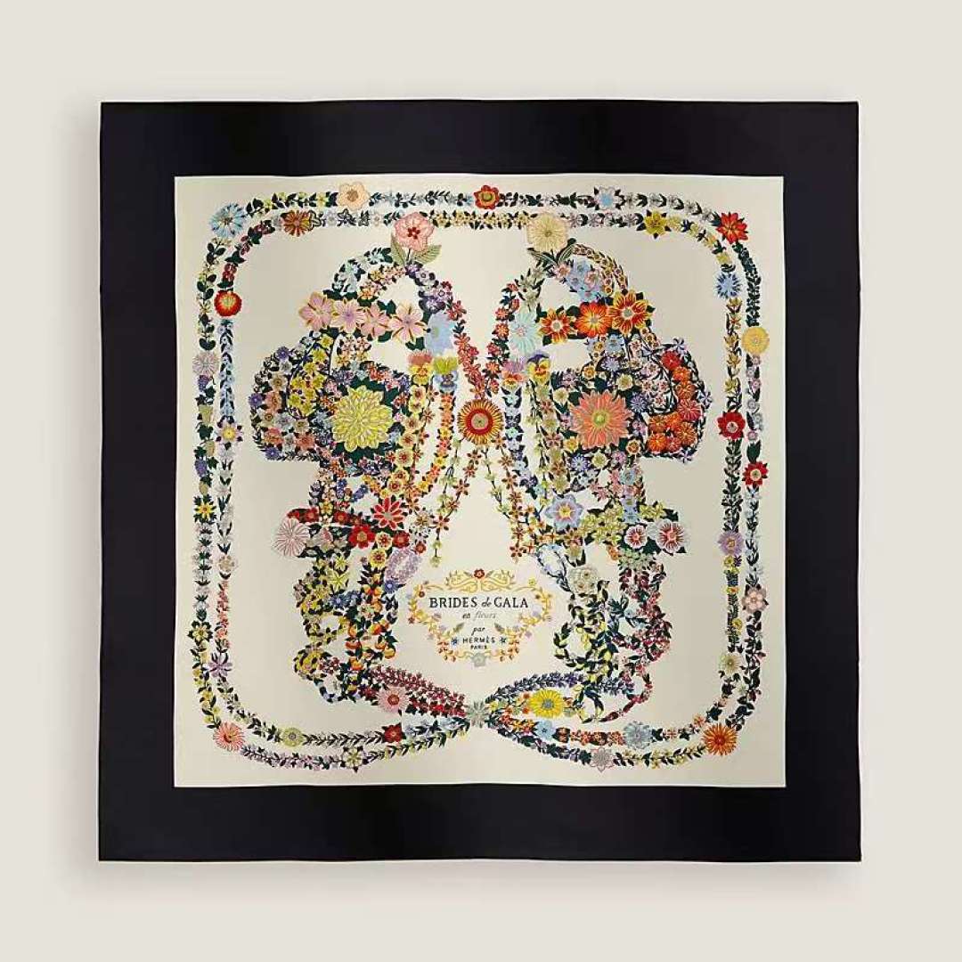 에르메스(HERMES) 화려한 마구 플라워 실크 목도리 스카프