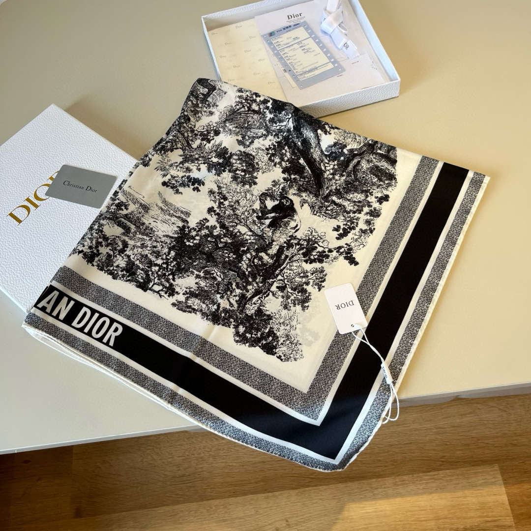 디올(DIOR) 정글 핸드드로잉 실크 스카프 목도리 스카프