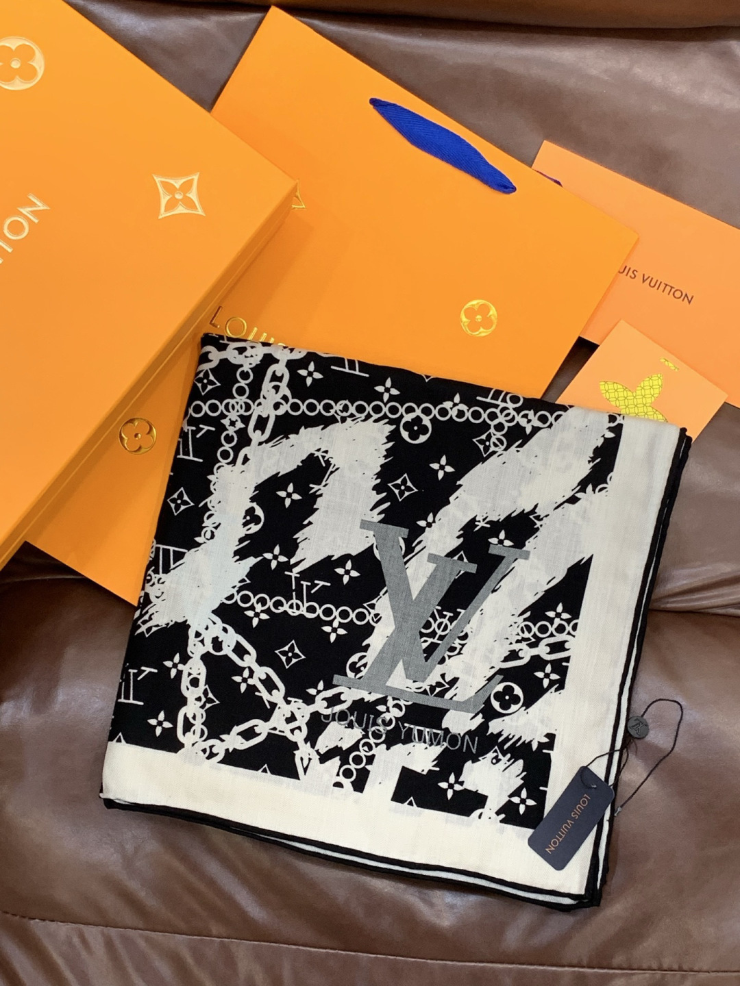 루이비통(LV) x 무라카미 다카시 멀티컬러 숄 목도리 스카프