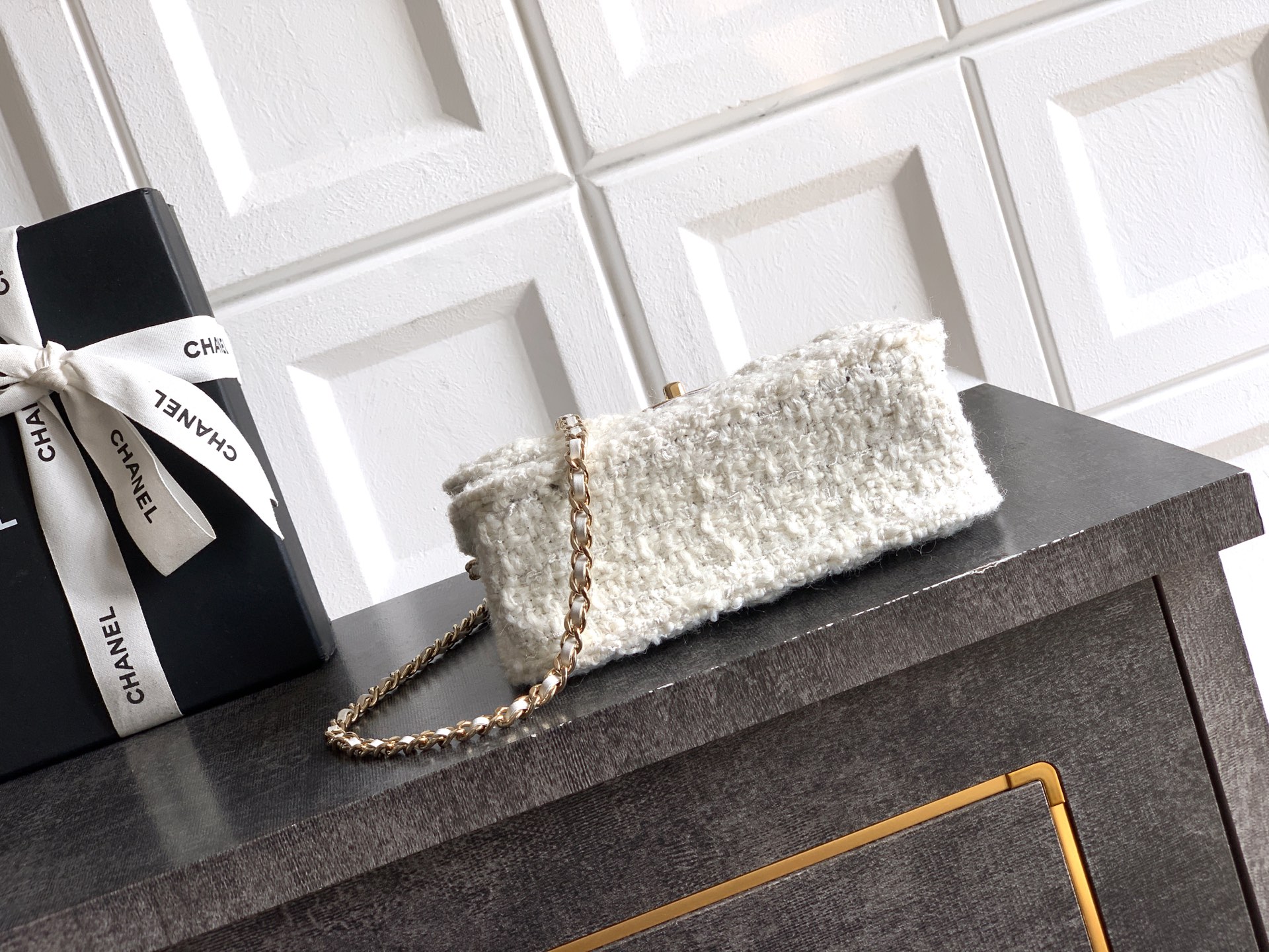 Chanel 샤넬 26C 진주 핸들 트위드 백 (화이트) 숄더백 가방 라지