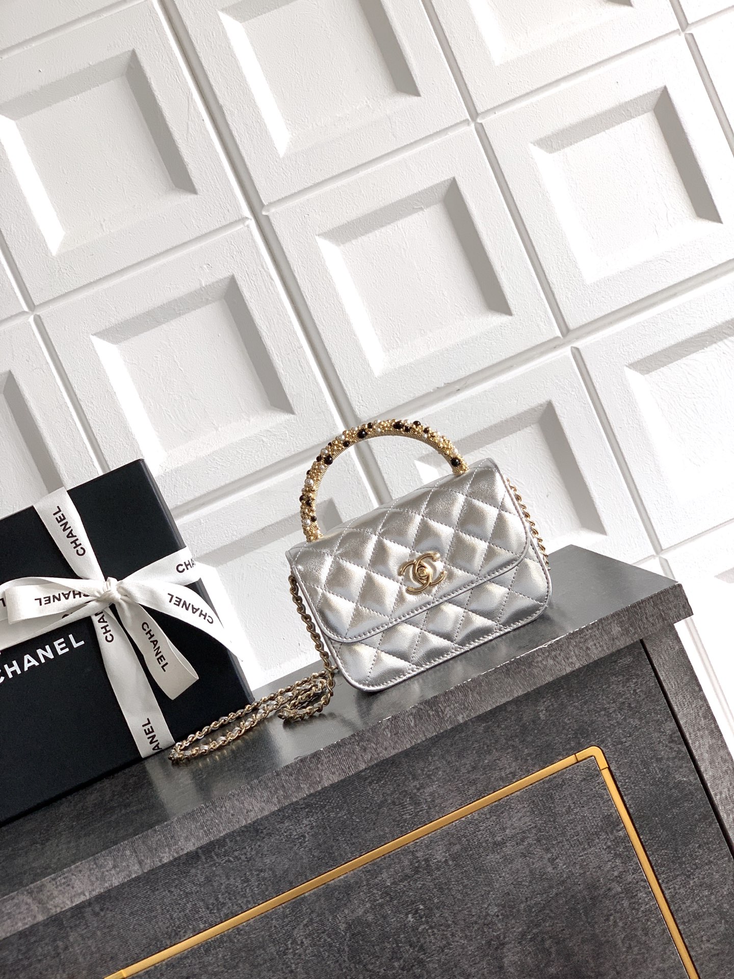 Chanel 샤넬 26C 진주 핸들 트위드 백 (실버) 숄더백 가방 스몰