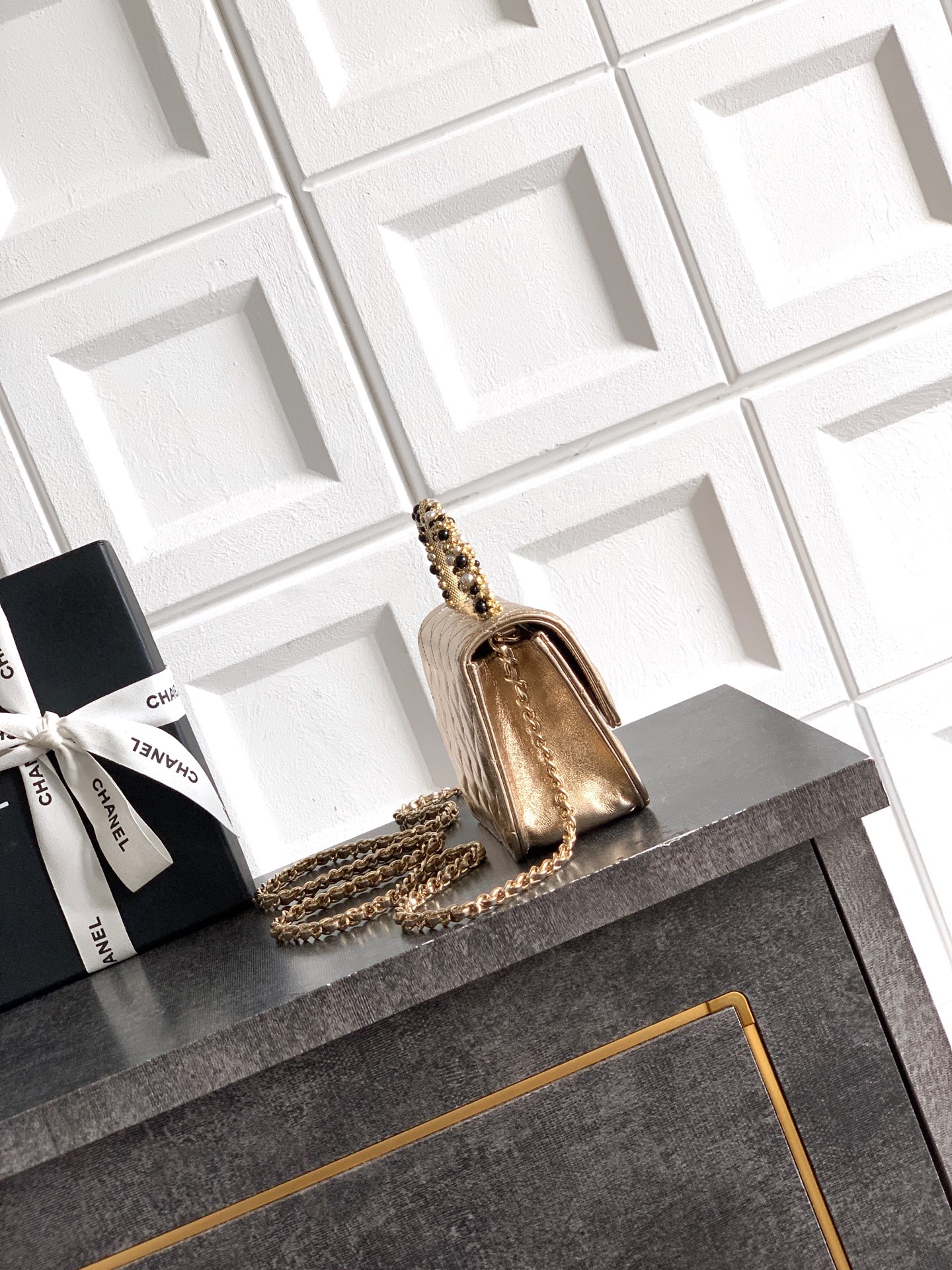 Chanel 샤넬 26C 진주 핸들 트위드 백 (골드) 숄더백 가방 스몰