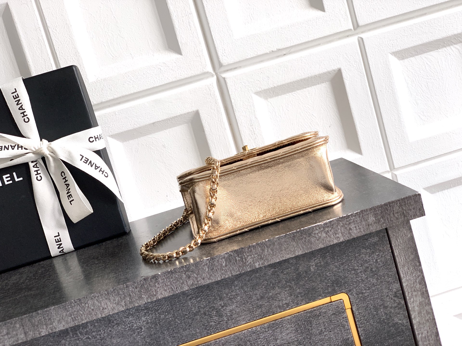 Chanel 샤넬 26C 진주 핸들 트위드 백 (골드) 숄더백 가방 스몰