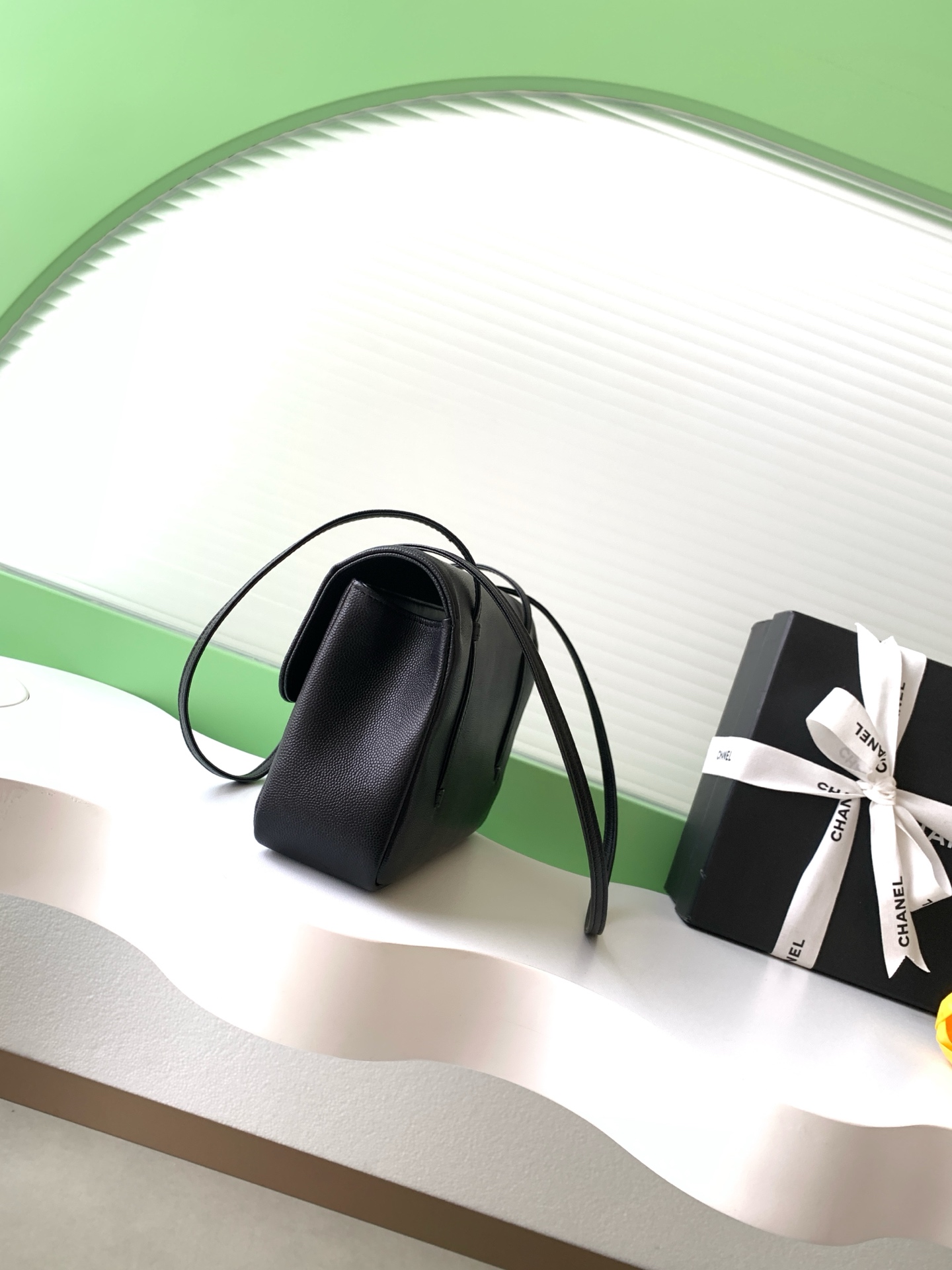 Chanel 샤넬 26P 프레피 코코(Preppy Coco) 플랩백 (캐비어) 숄더백 가방