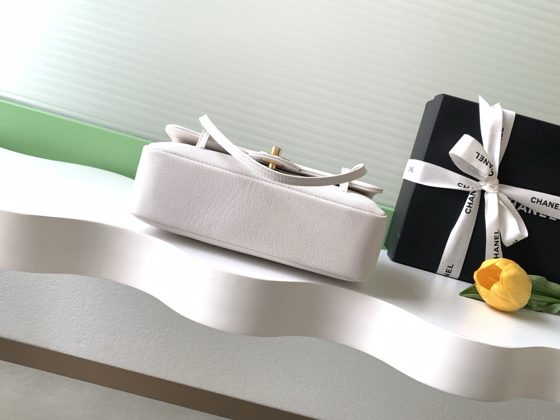 Chanel 샤넬 26P 프레피 코코(Preppy Coco) 플랩백 (캐비어) 숄더백 가방