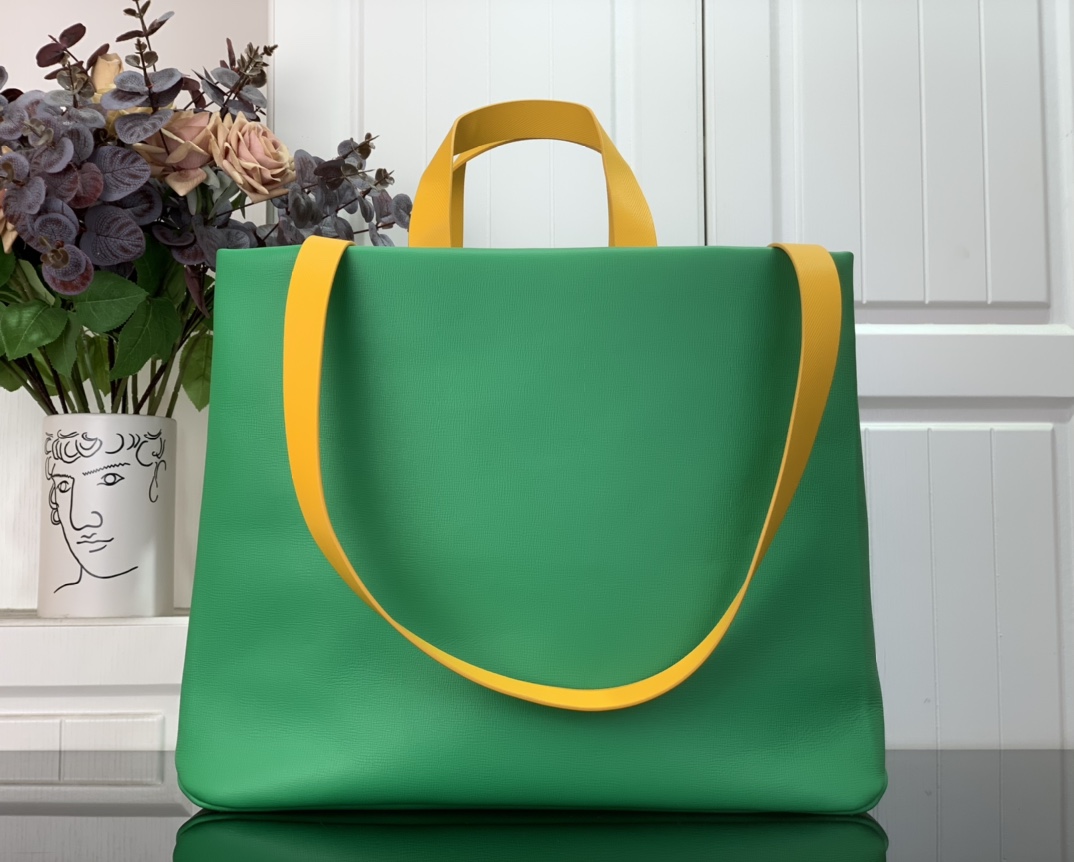 LV 루이비통 SHOPPER TOTE 쇼퍼 토트백 중형 가방 (라이트 그린) 미디움