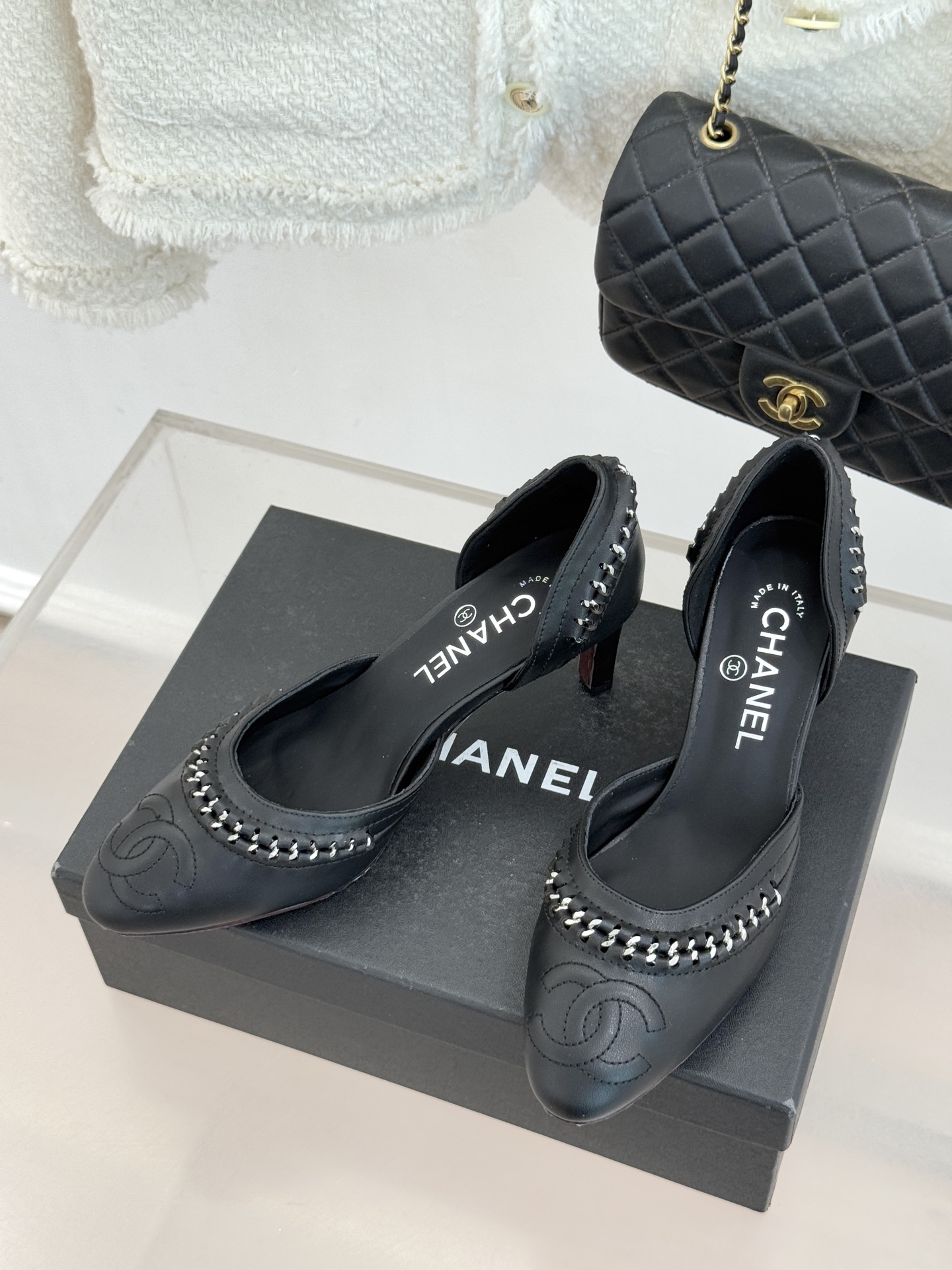 샤넬(CHANEL) 배색 컷아웃 힐 샌들 신발