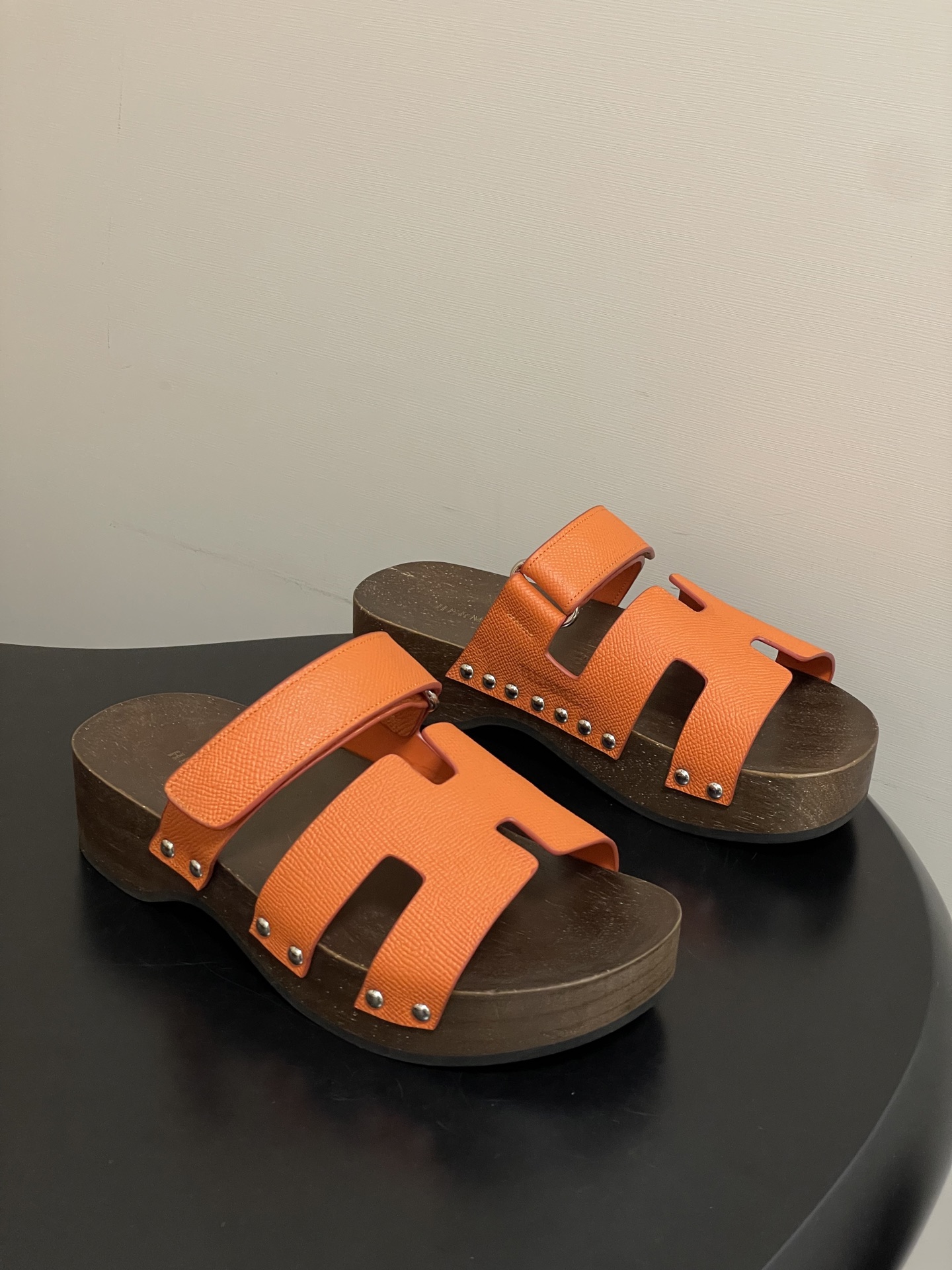 에르메스(HERMES) Chypre 우드솔 슬리퍼 신발