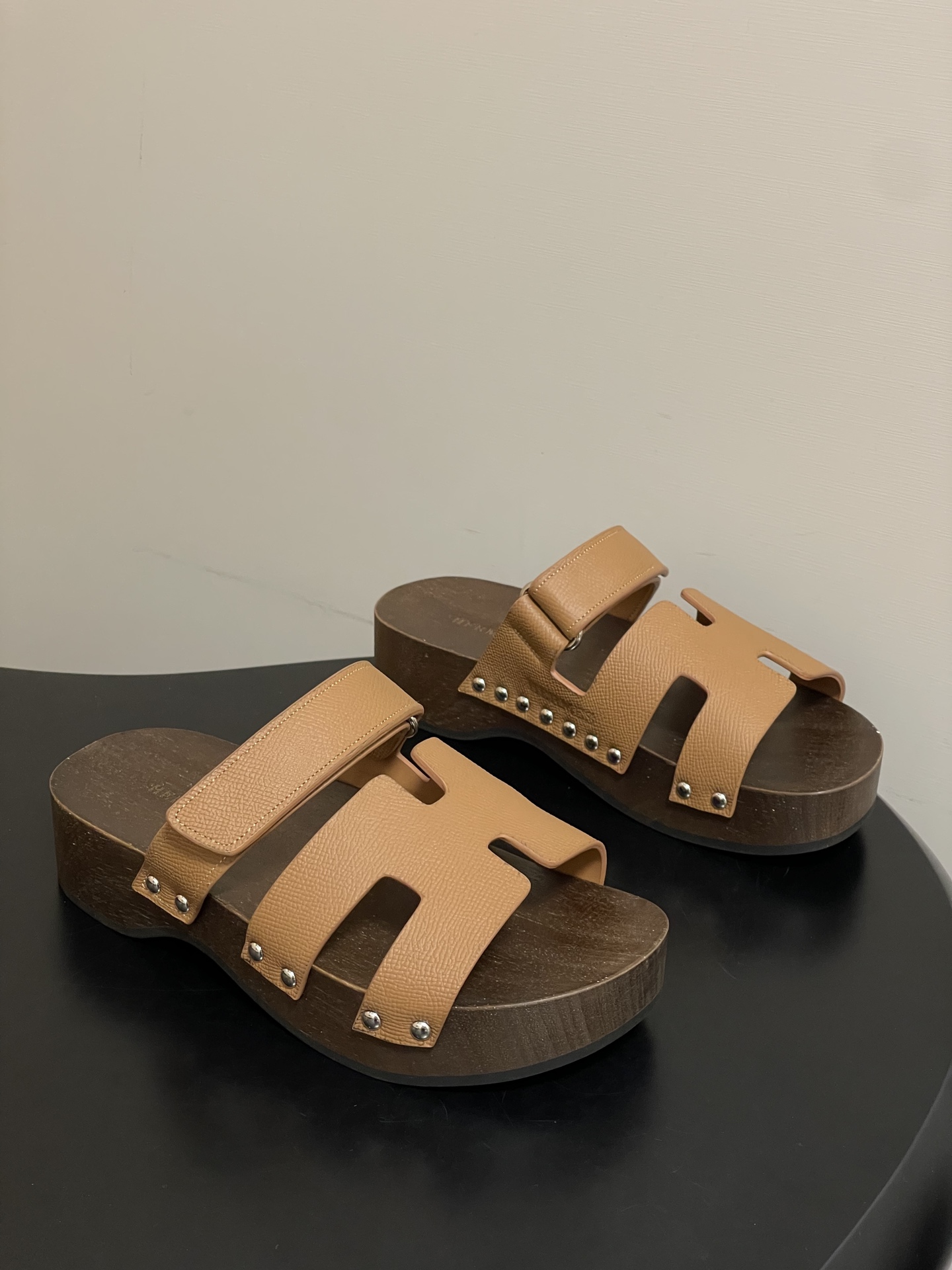 에르메스(HERMES) Chypre 우드솔 슬리퍼 신발