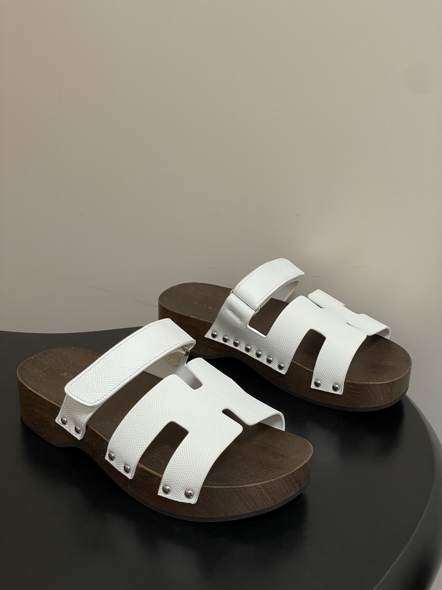 에르메스(HERMES) Chypre 우드솔 슬리퍼 신발