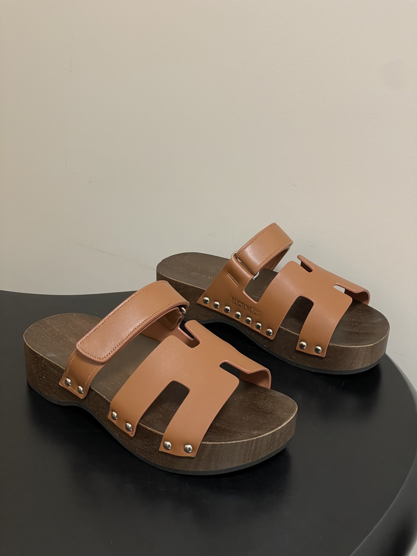 에르메스(HERMES) Chypre 우드솔 슬리퍼 신발