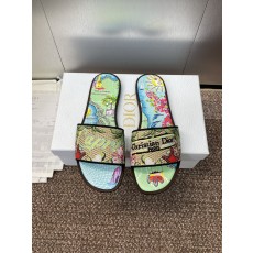 디올(DIOR) 라피아 자수 슬리퍼 샌들 신발
