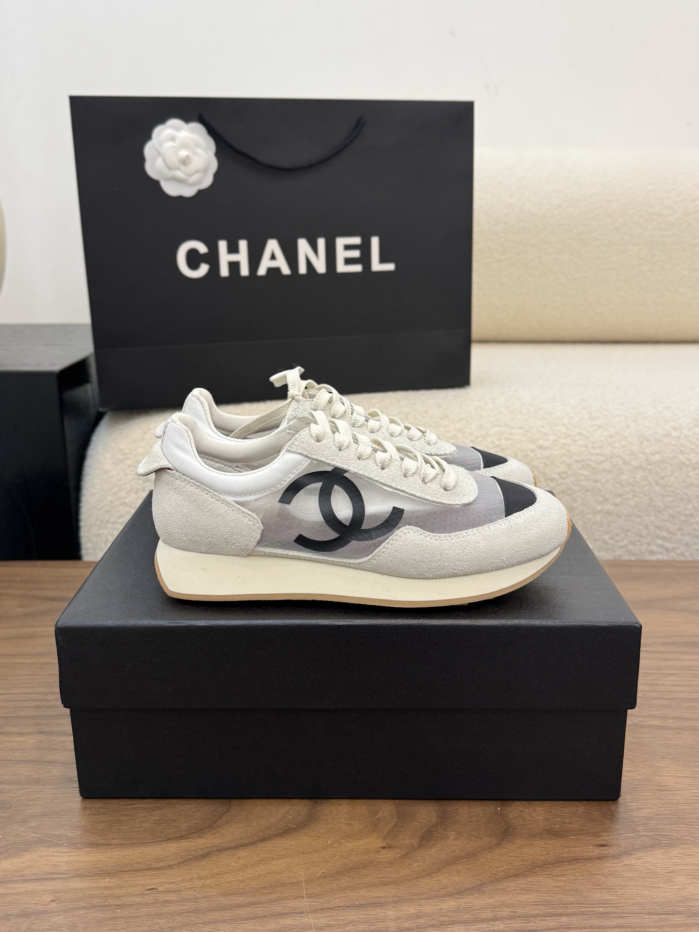 샤넬(CHANEL) 레이스업 플랫폼 로퍼 스니커즈 신발