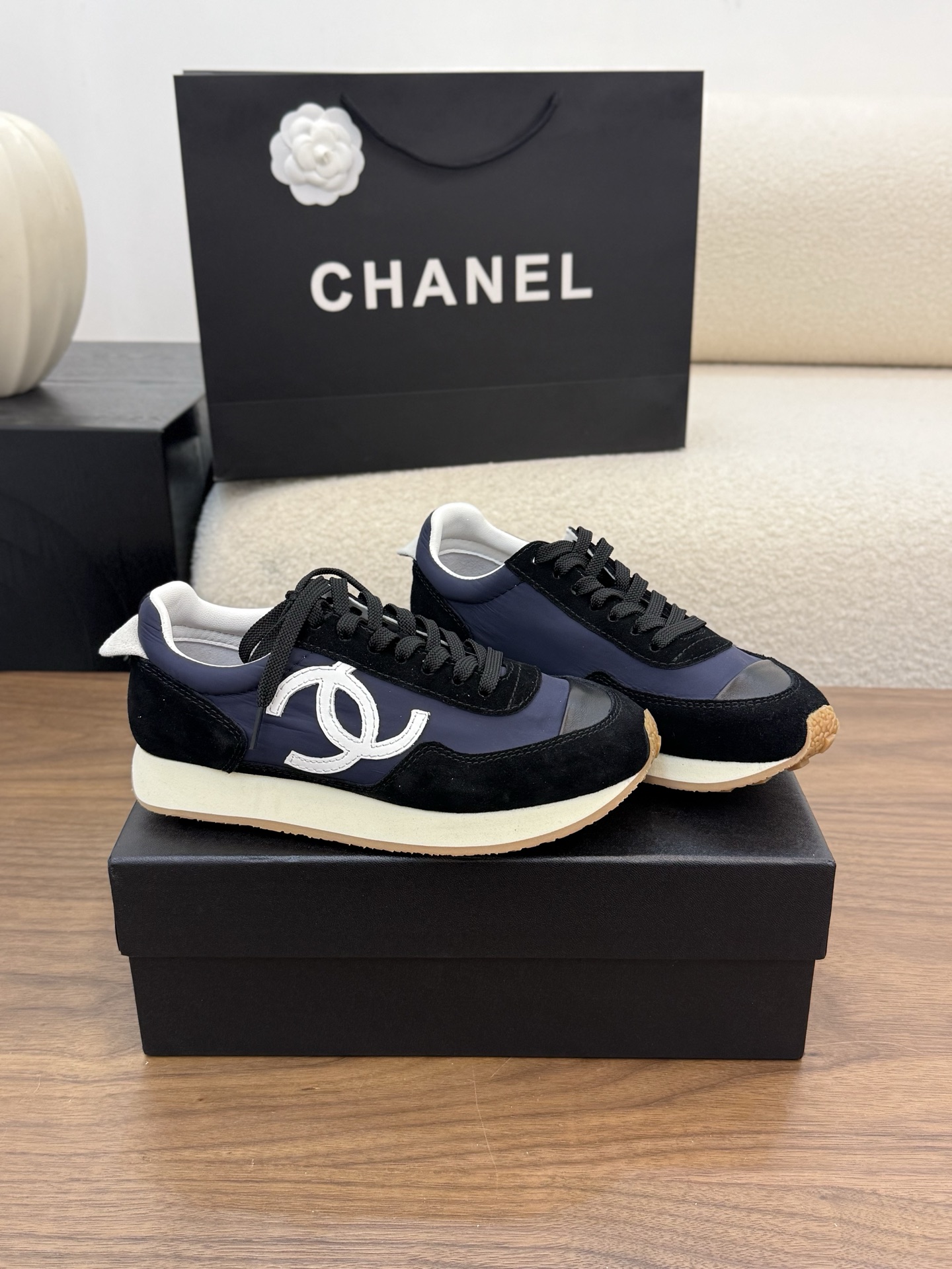 샤넬(CHANEL) 레이스업 플랫폼 로퍼 스니커즈 신발