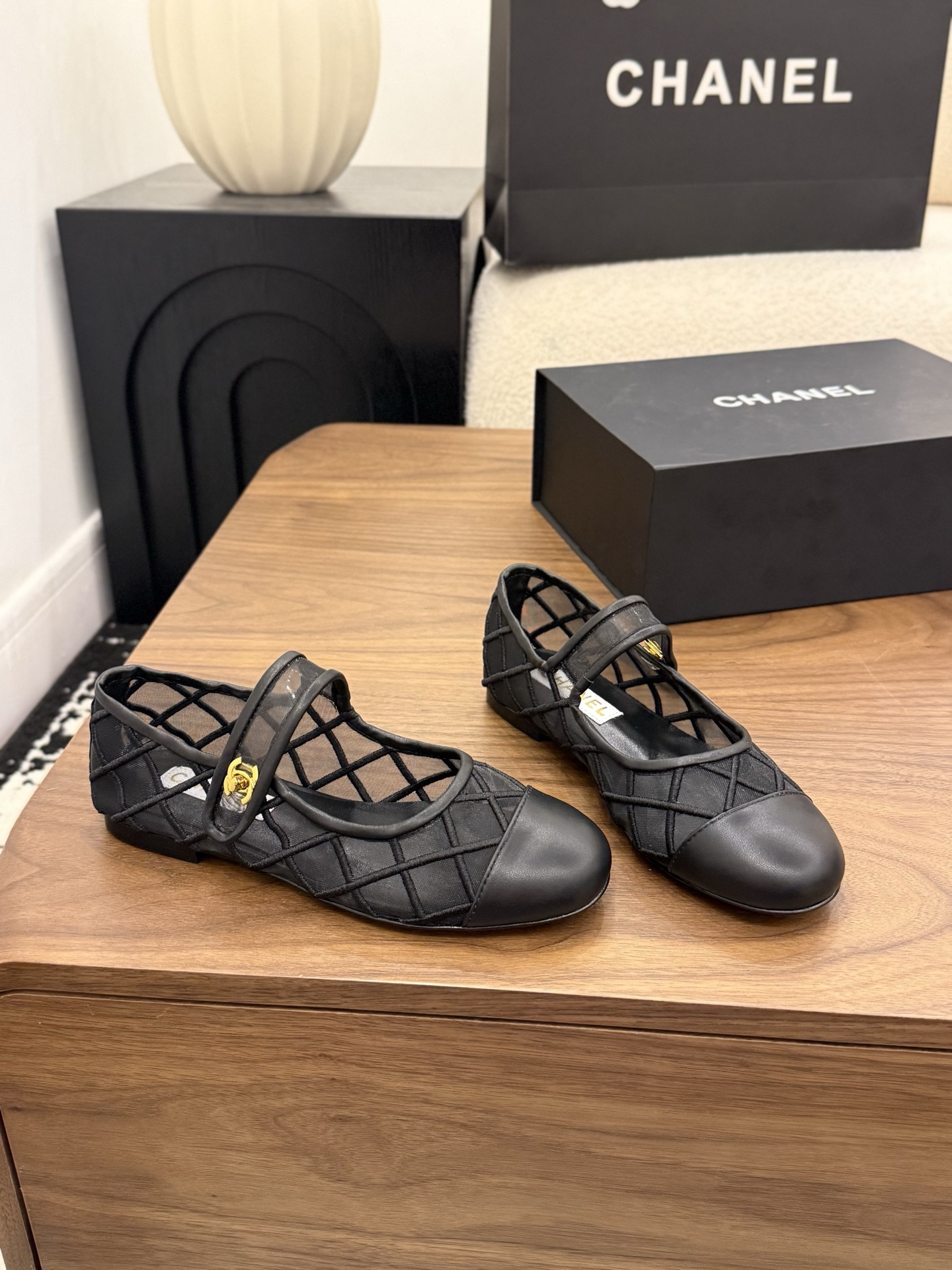 샤넬(CHANEL) 메쉬 메리제인 플랫 슈즈 신발