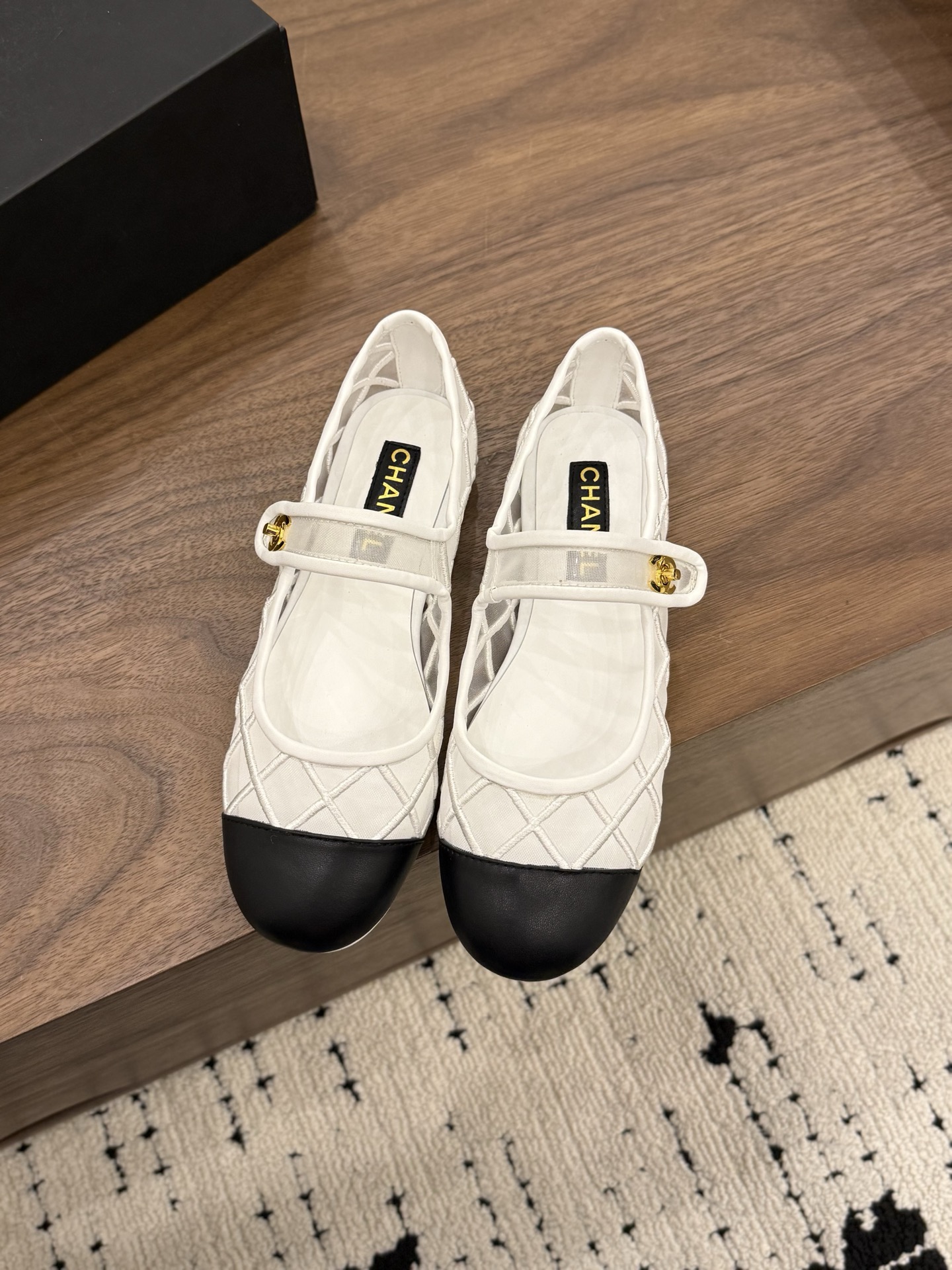 샤넬(CHANEL) 메쉬 메리제인 플랫 슈즈 신발