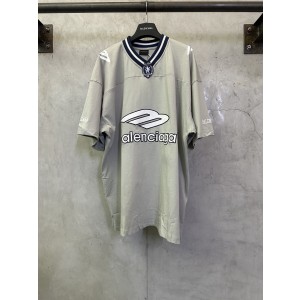 발렌시아가(Balenciaga) 풋볼 시리즈 자수 브이넥 티셔츠 의류