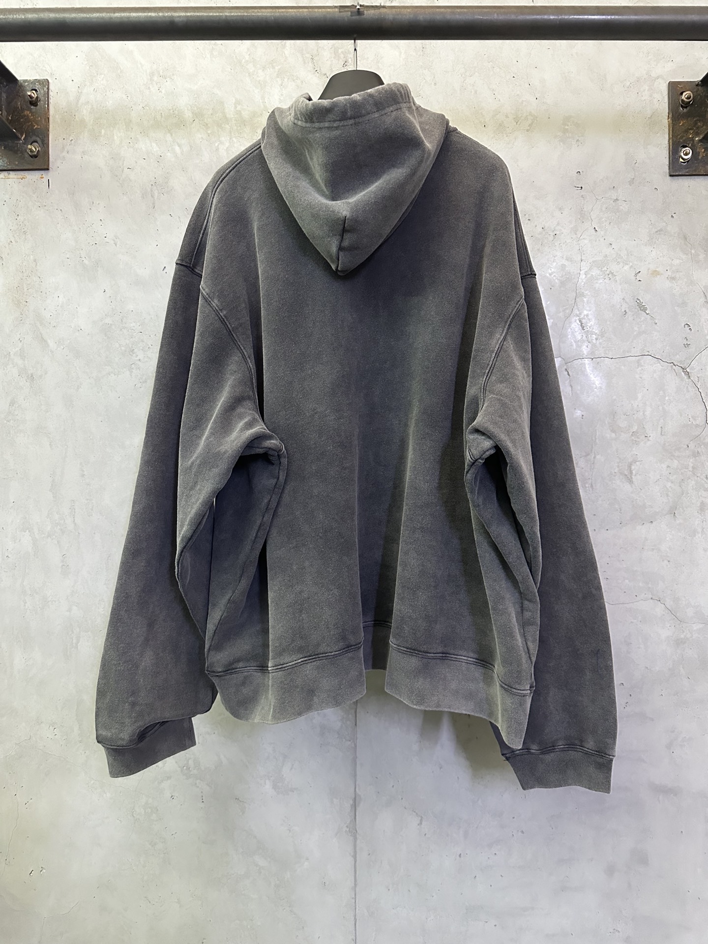 발렌시아가(Balenciaga) 스모크 워싱 후드 집업 의류