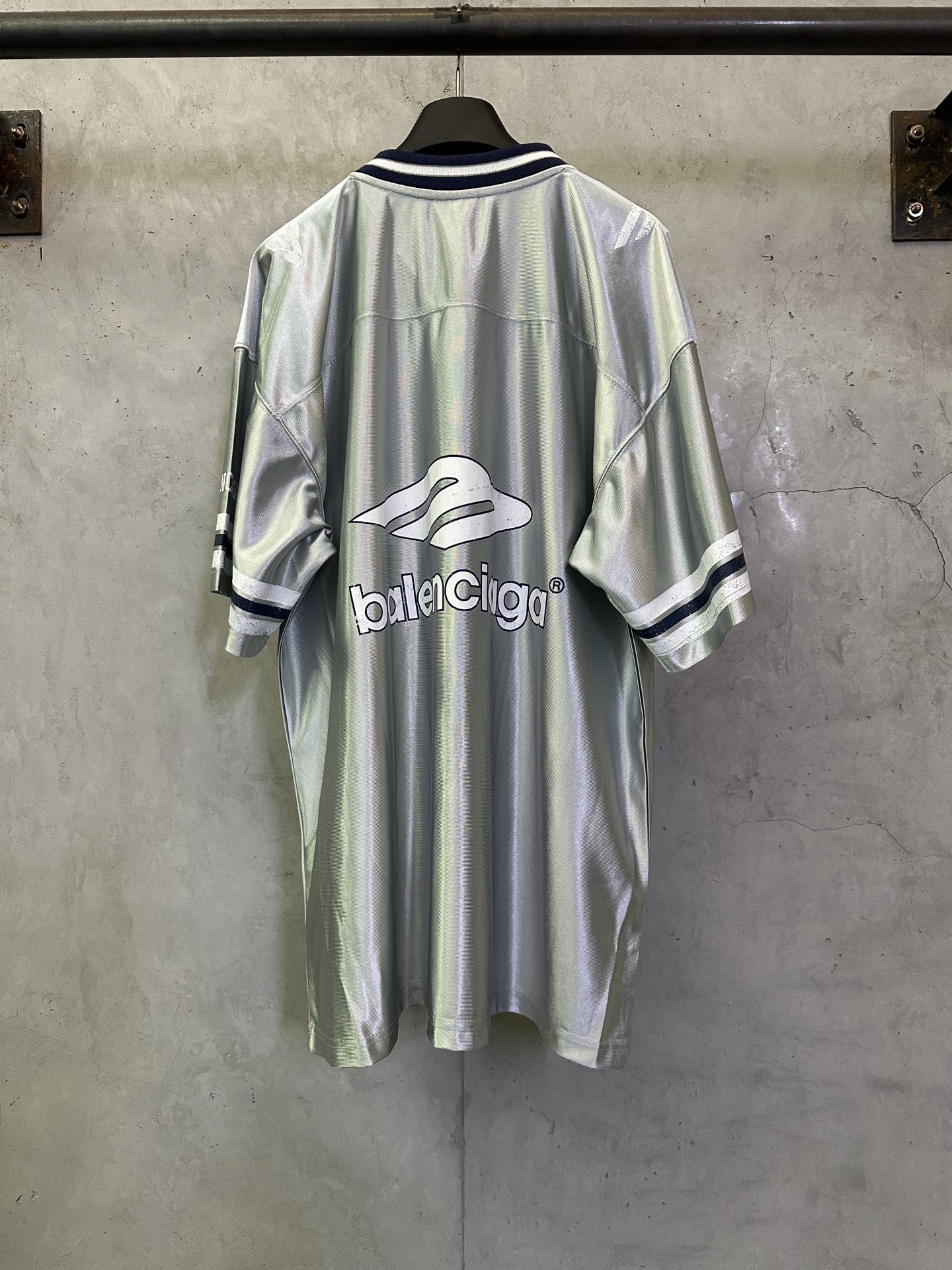 발렌시아가(Balenciaga) 럭비 시리즈 V넥 반팔 티셔츠 의류