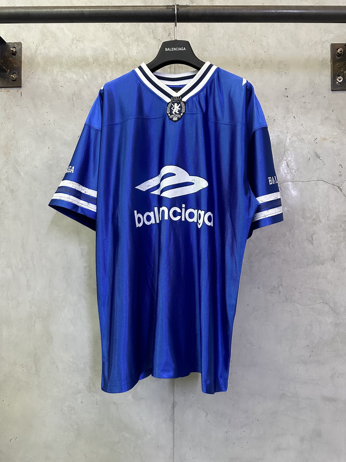 발렌시아가(Balenciaga) 럭비 시리즈 V넥 반팔 티셔츠 의류