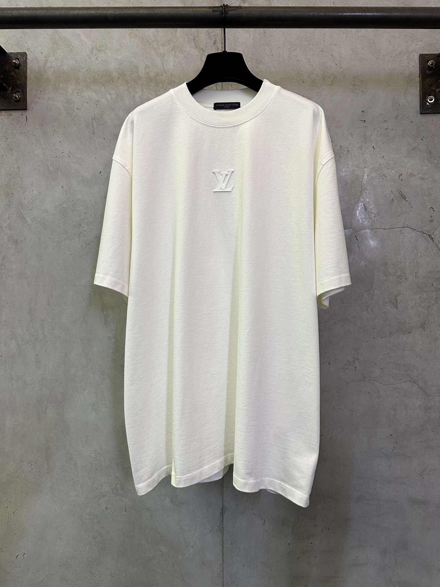 루이비통(LV) 로고 프린트 반팔 티셔츠 의류