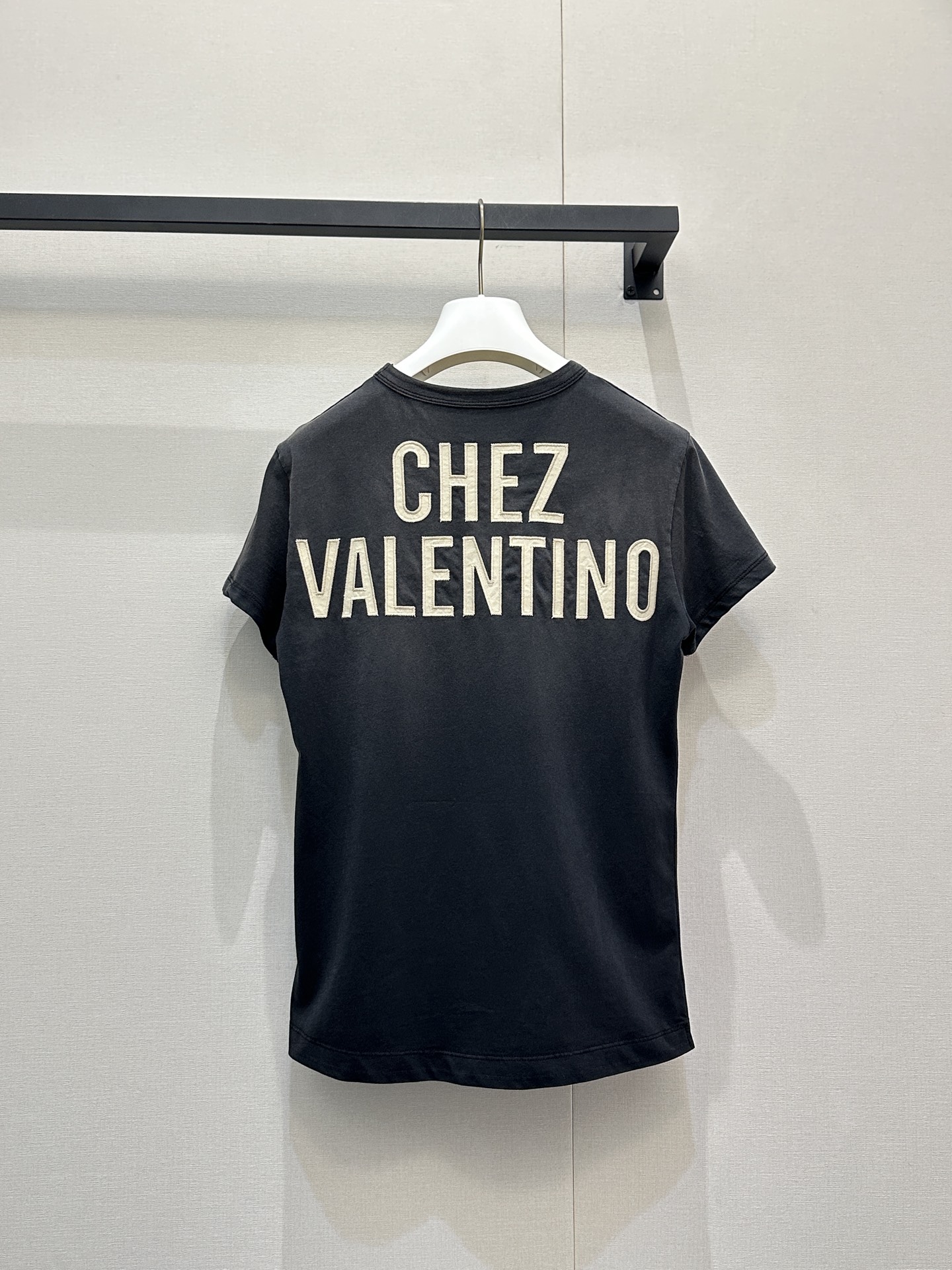 발렌티노(Valentino) 배색 레터링 반팔 티셔츠 의류