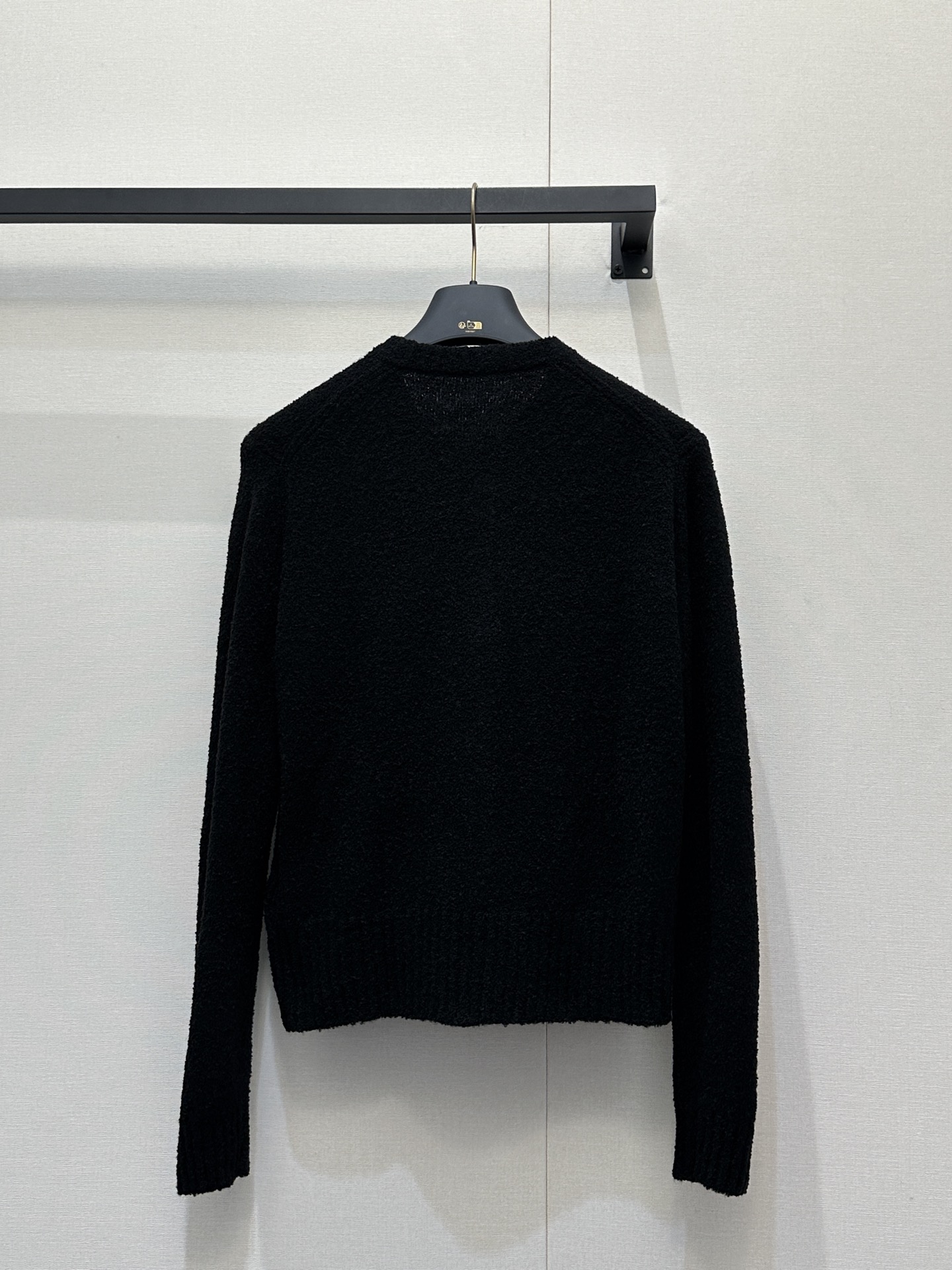 루이비통(LV) 크롭 니트 가디건 의류