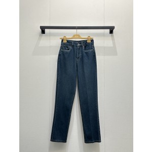 미우미우(Miu Miu) 가죽 로고 패치 데님 팬츠 의류