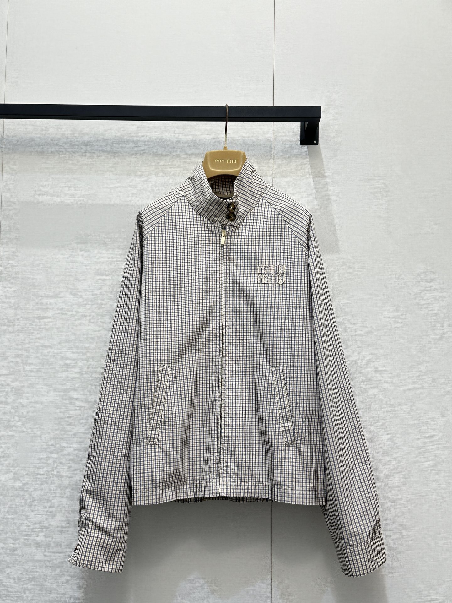 miumiu 미우미우 입체 자수 패치 베이지 브라운 체크 자켓 재킷 & 스커트 치마 셋업 세트 의류