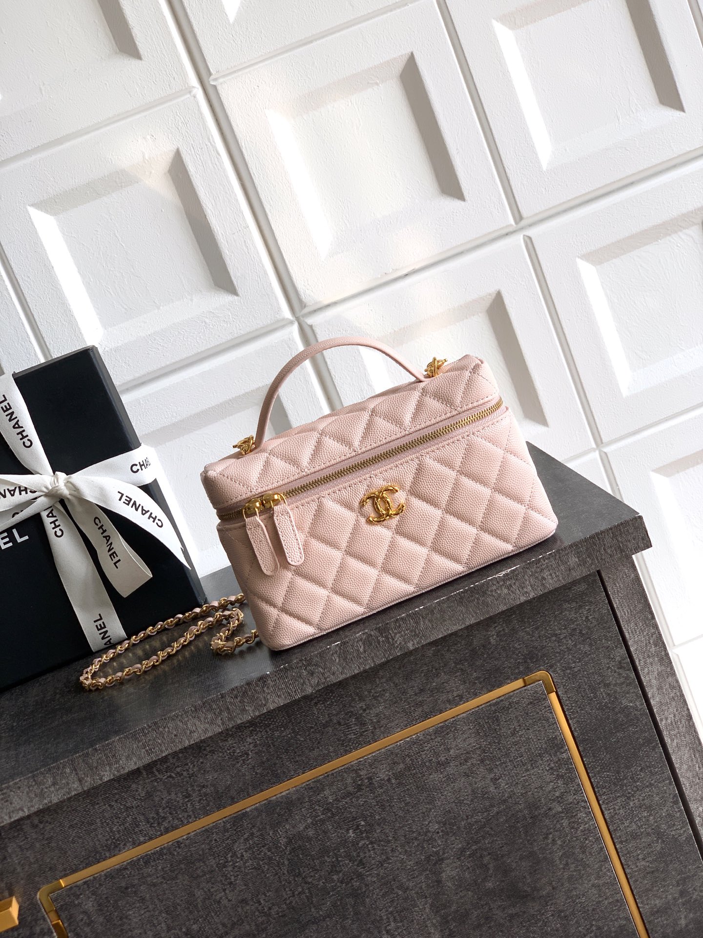 Chanel 샤넬 캐비어 '도시락' LP백 (핑크) 가방