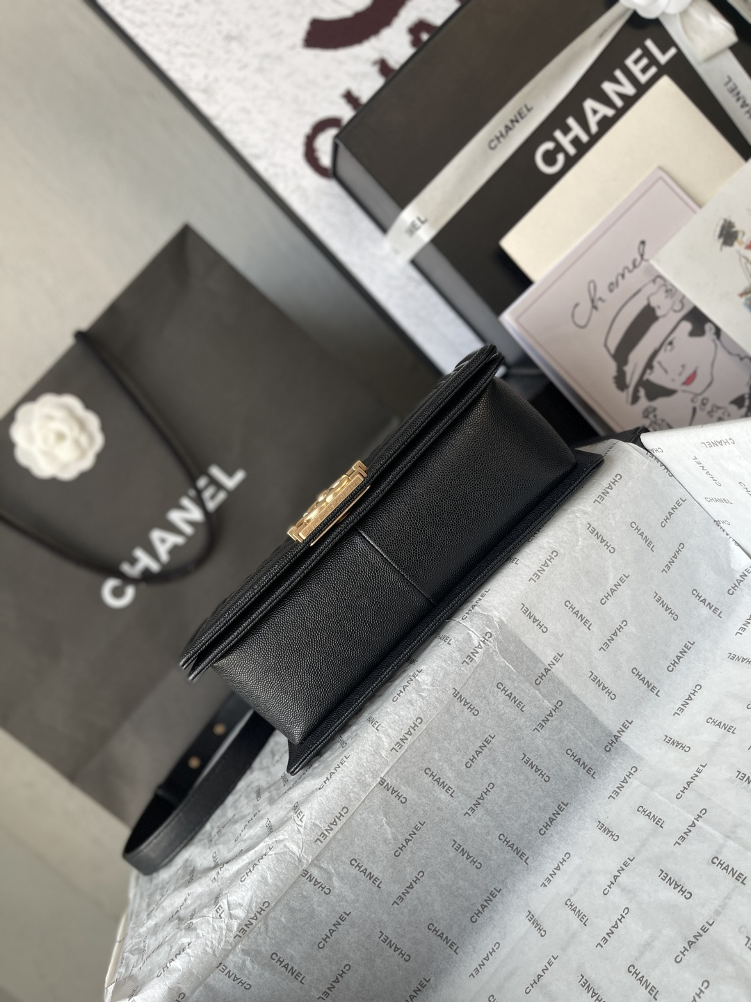 Chanel 샤넬 Classic Le Boy 캐비어 (A67086) 숄더백 가방