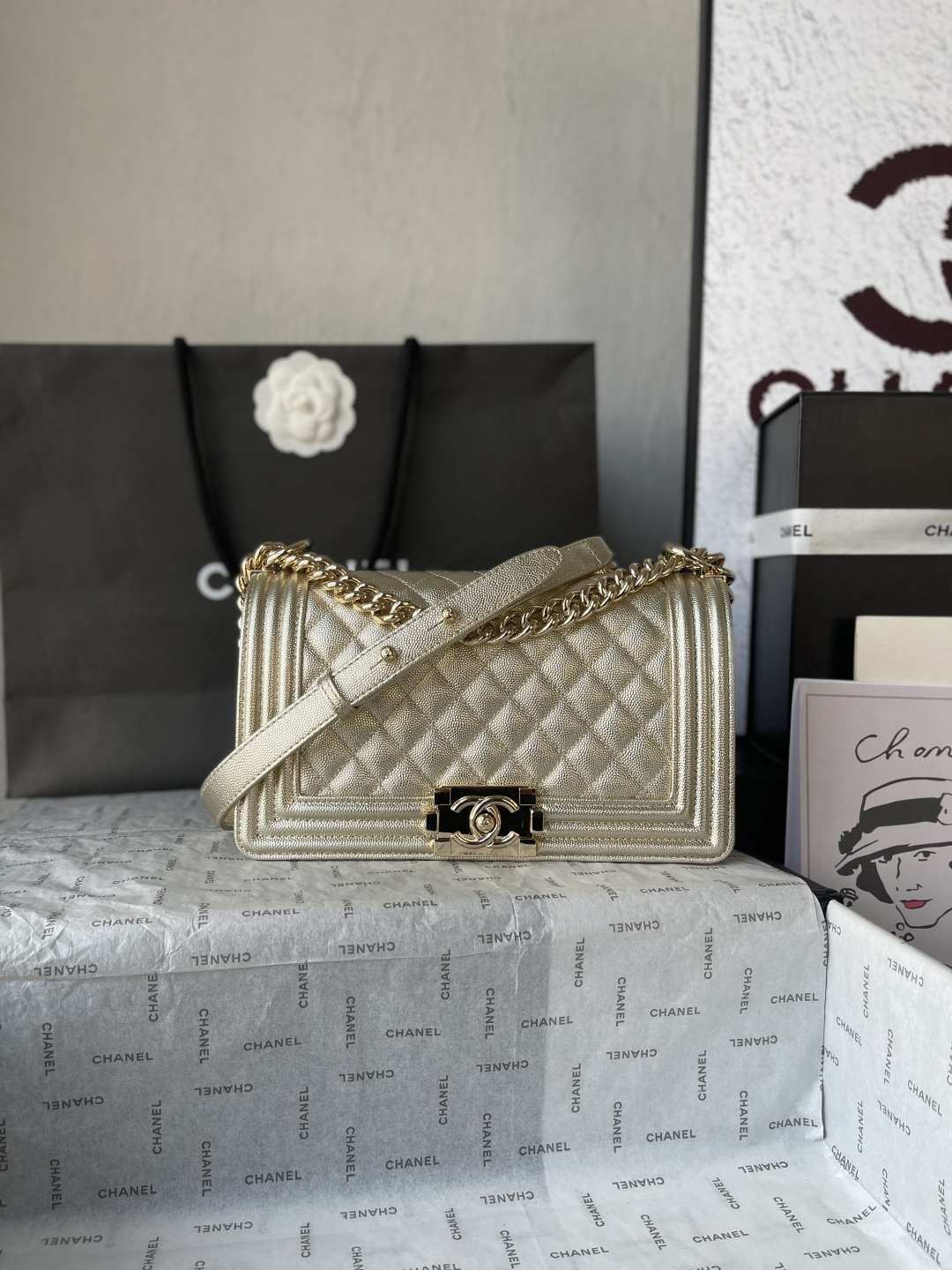Chanel 샤넬 Classic Le Boy 캐비어 (A67086) 숄더백 가방