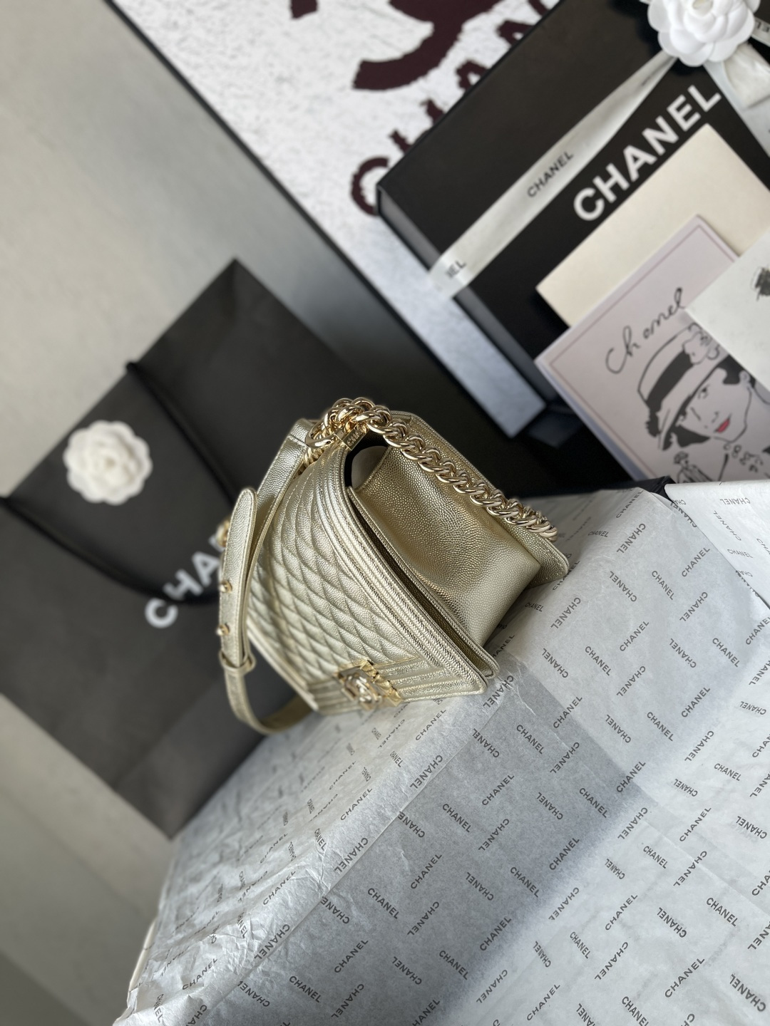 Chanel 샤넬 Classic Le Boy 캐비어 (A67086) 숄더백 가방