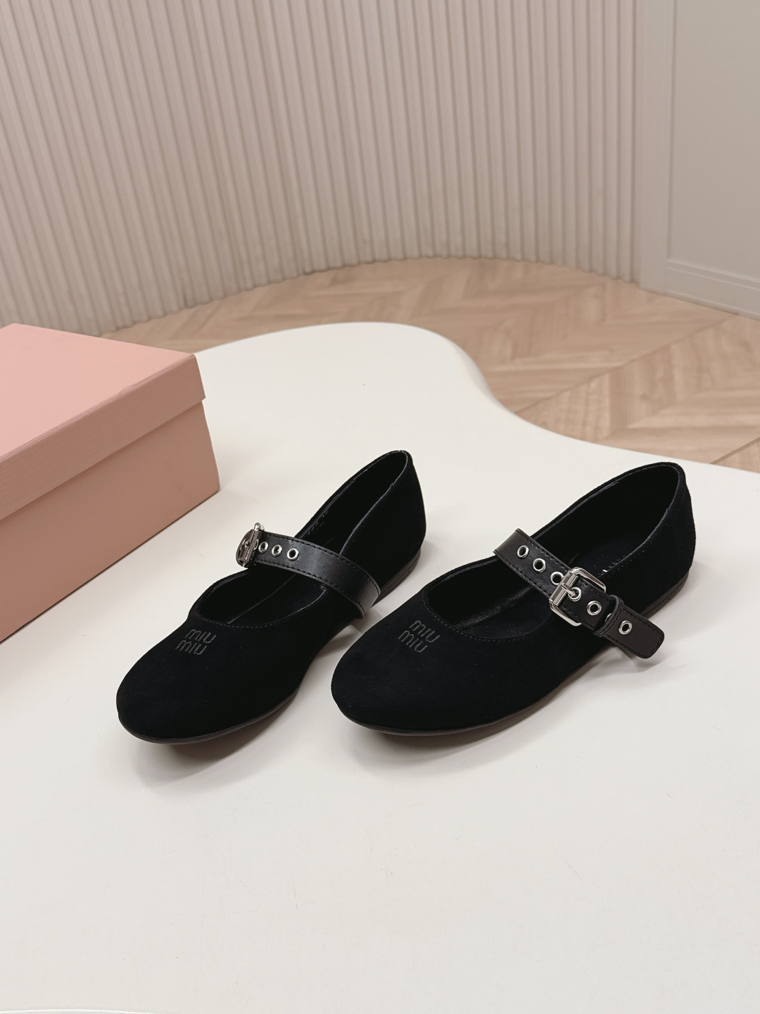 미우미우(MIU MIU) 메리제인 발레리나 플랫슈즈 신발
