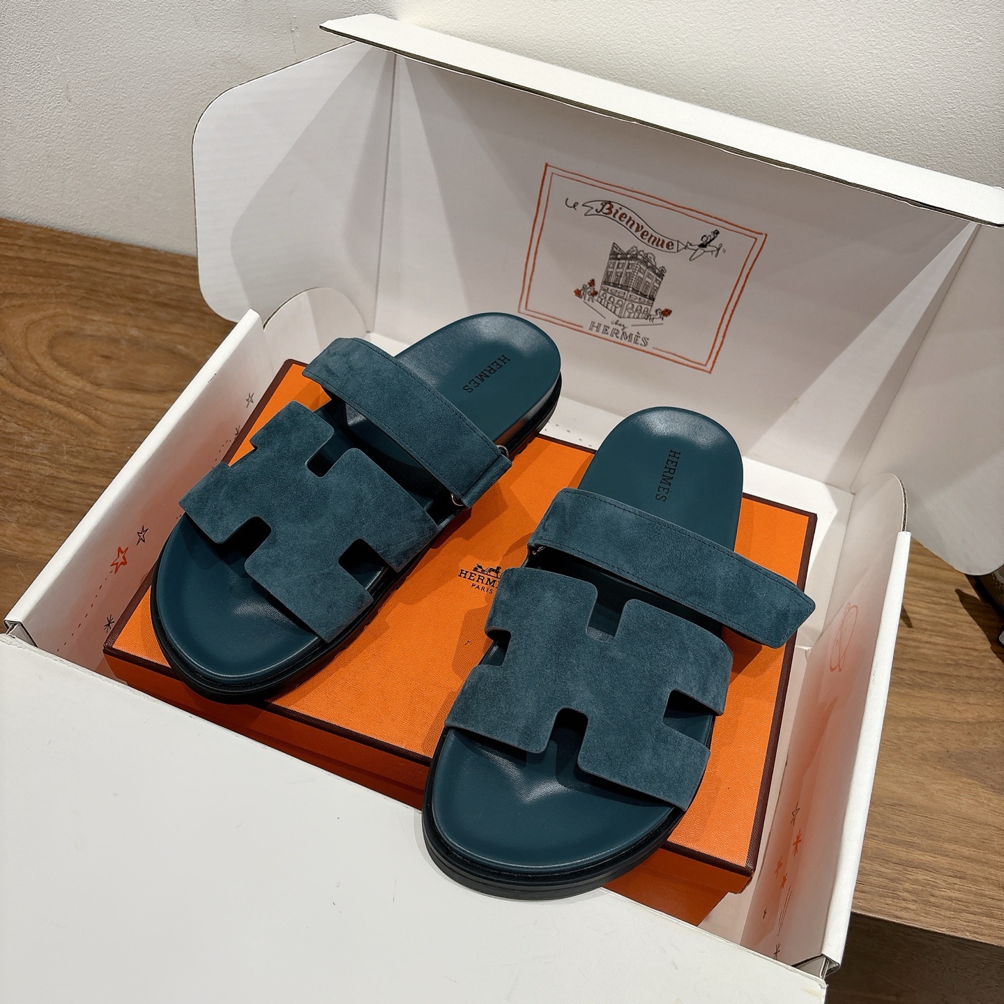 에르메스(HERMES) 투톤 배색 H 슬리퍼 신발